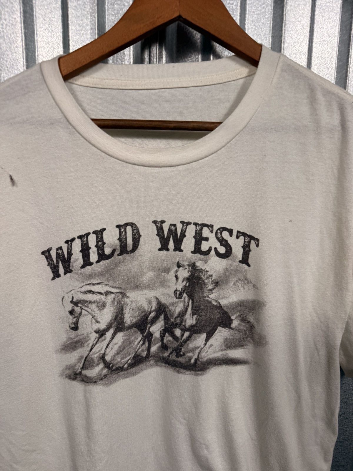 Other Vintage Distressed Wild West Western Horse Tee Size US L / EU 52-54 / 3 - 5 Thumbnail