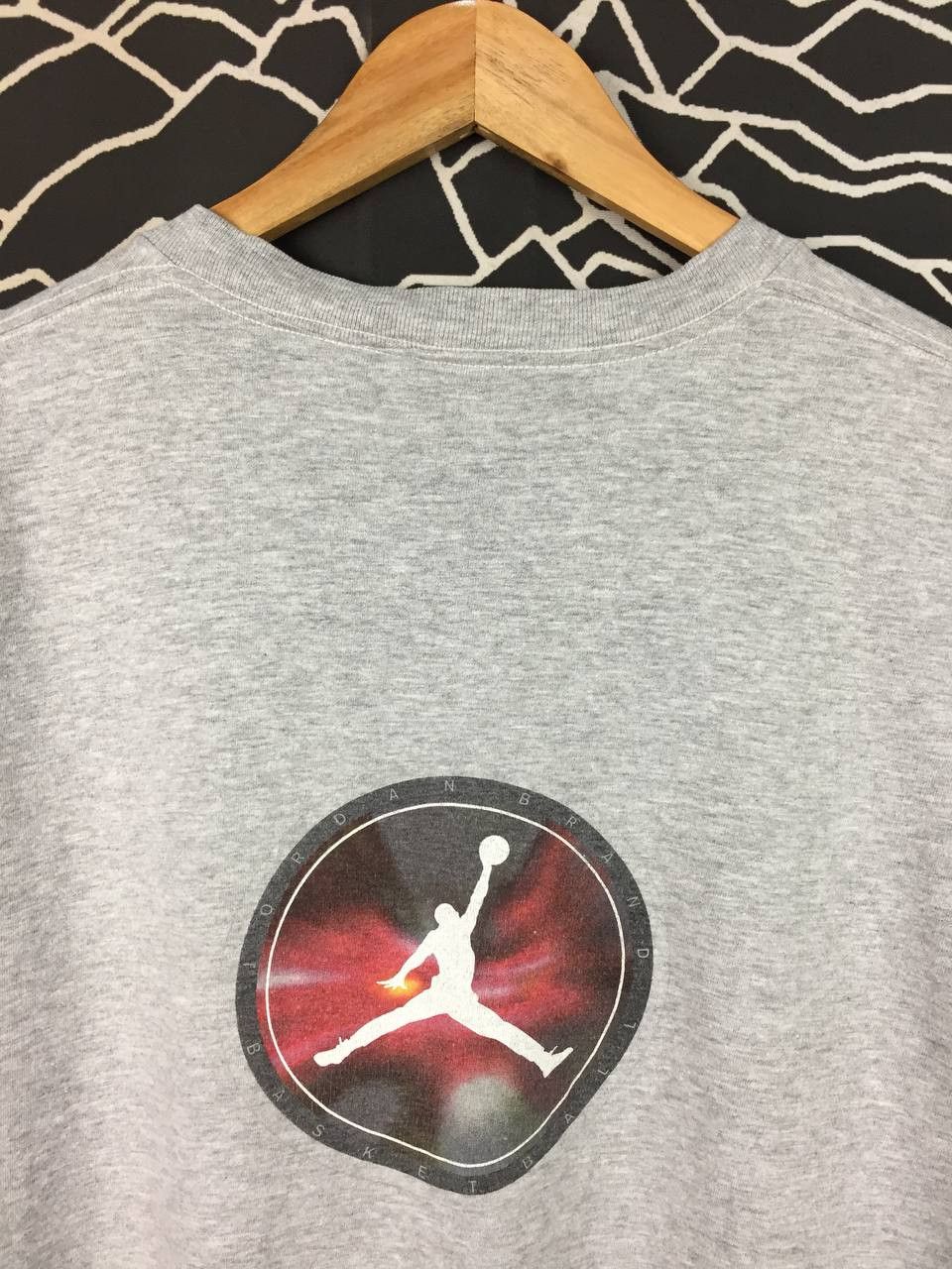 Nike Vtg 90s Nike Air Jordan Made In Usa V-Neck Tee Size US L / EU 52-54 / 3 - 3 Thumbnail