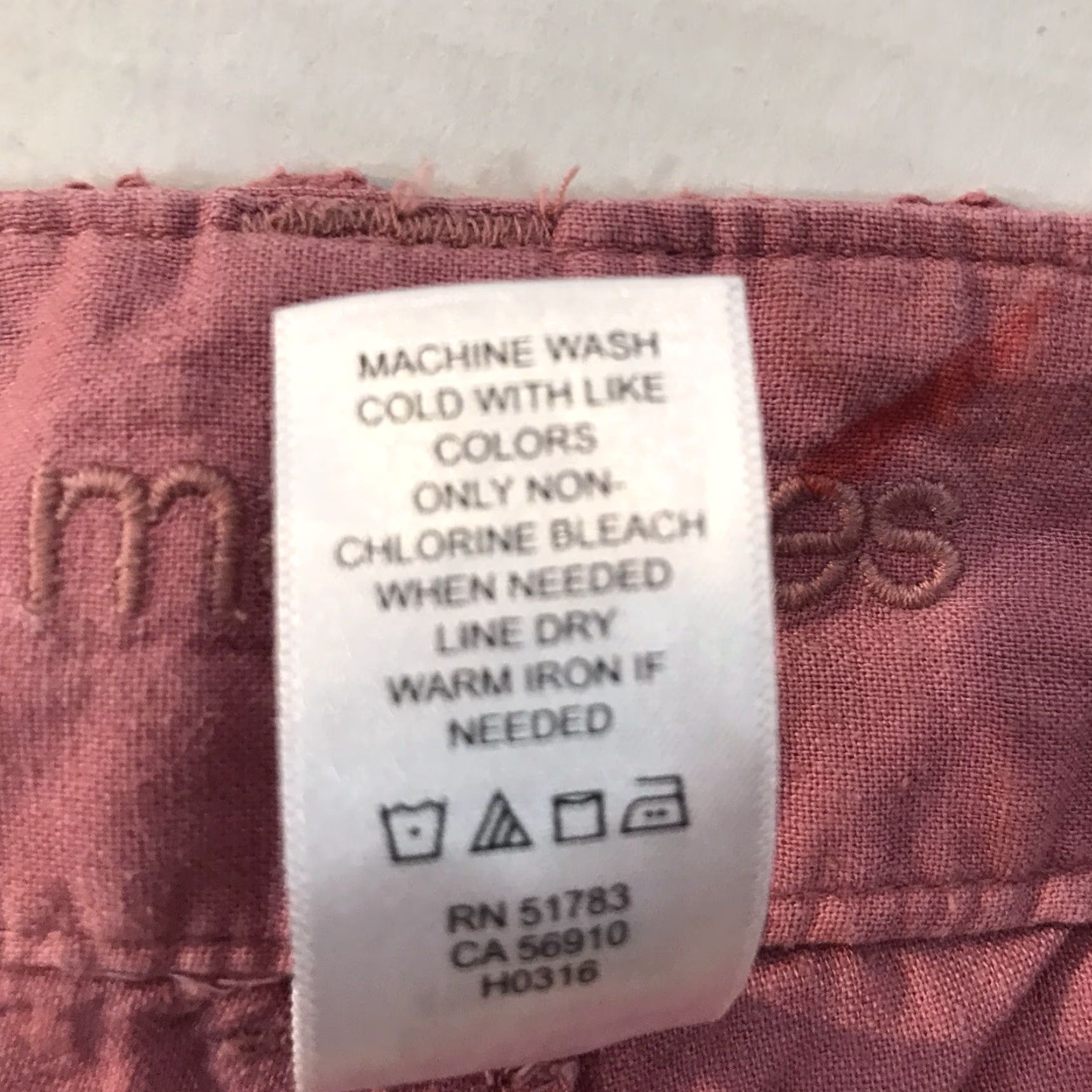 Vintage Maurines Pink Linen Rayon Shorts Womens Size 11/12 Casual Summer Boho Cuffed Pockets Size 32" / US 10 / IT 46 - 7 Thumbnail