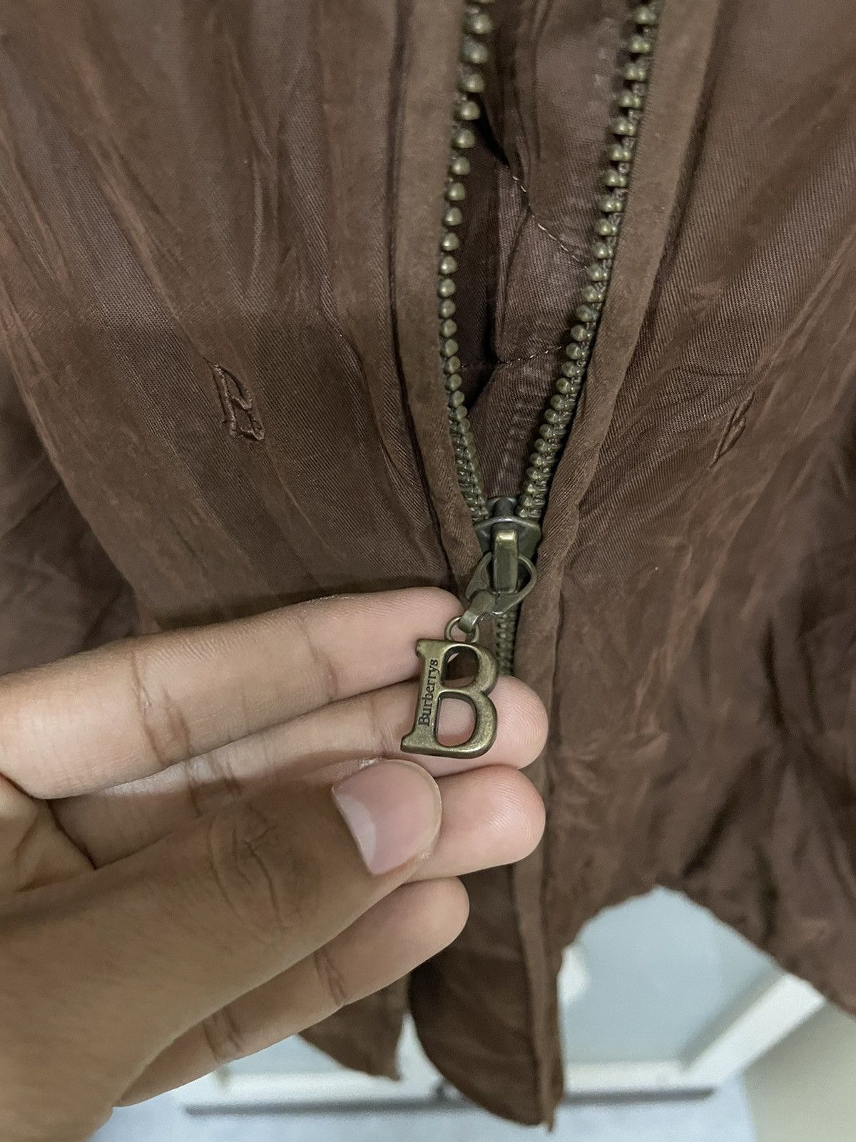 Burberry × Designer × Vintage Vintage Burberrys Novacheck Suede “B” Logo Parka Size US L / EU 52-54 / 3 - 6 Thumbnail