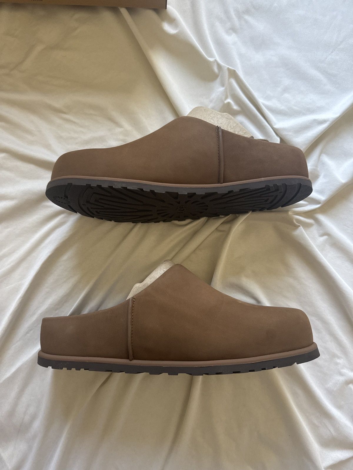 Ugg Ugg Otzo Clog BNIB Size US 11 / EU 44 - 2 Thumbnail