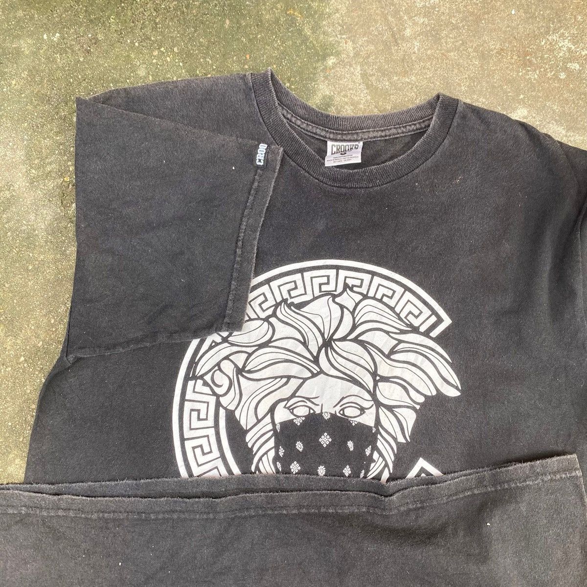Crooks & Castles RARE ‼️ Crooks & Castles Size US M / EU 48-50 / 2 - 5 Thumbnail