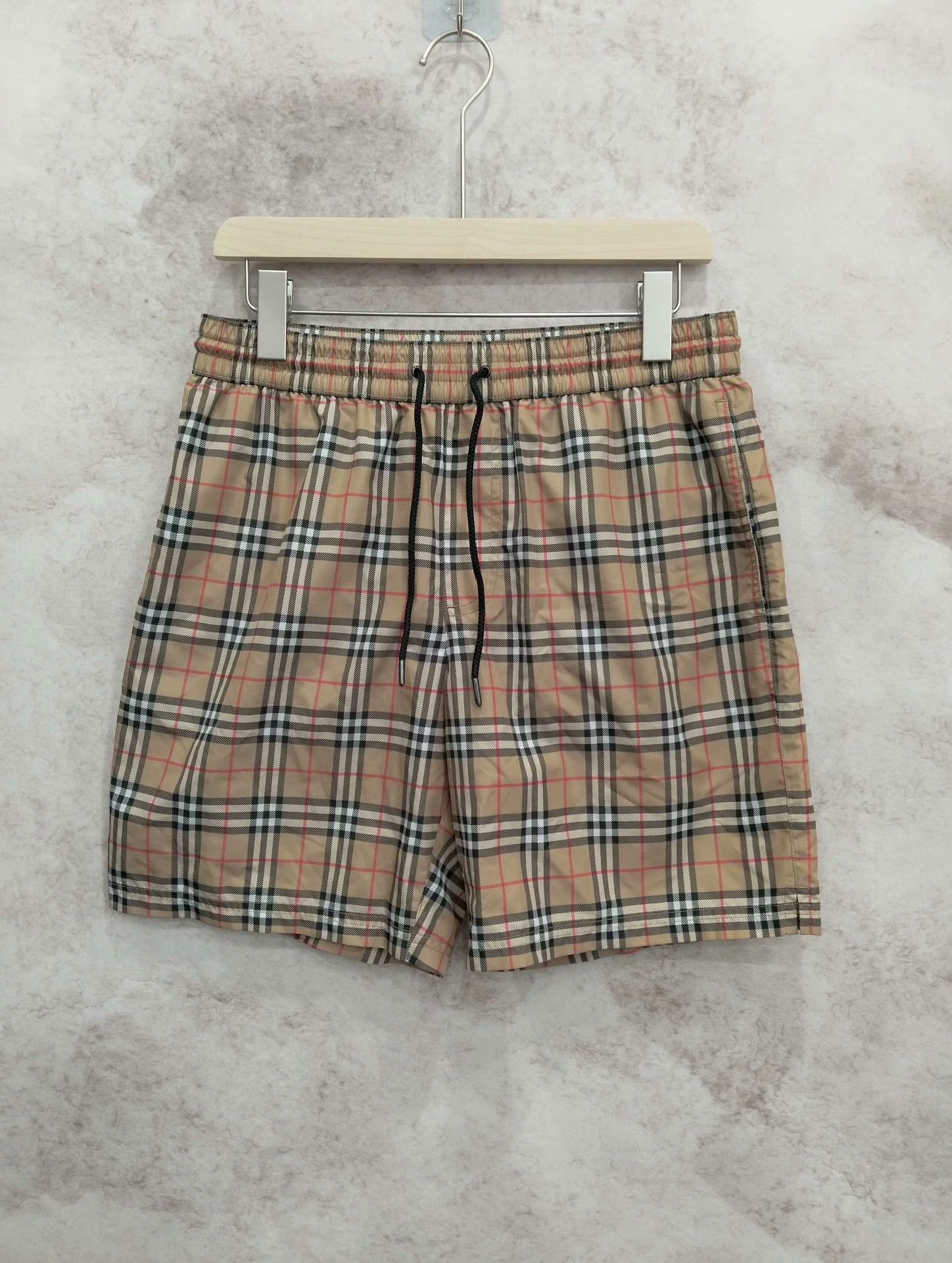 Burberry Burberry Shorts S Men Size US 30 / EU 46 - 1 Thumbnail