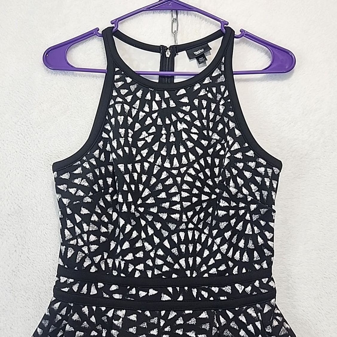 Mossimo Mossimo Geometric Print A-line Mini Dress Black White Women's XS Sleeveless Round Neck Zip Glitter Lined Casual Office Party/Cocktail Vintage No Size XS / US 0-2 / IT 36-38 - 5 Thumbnail