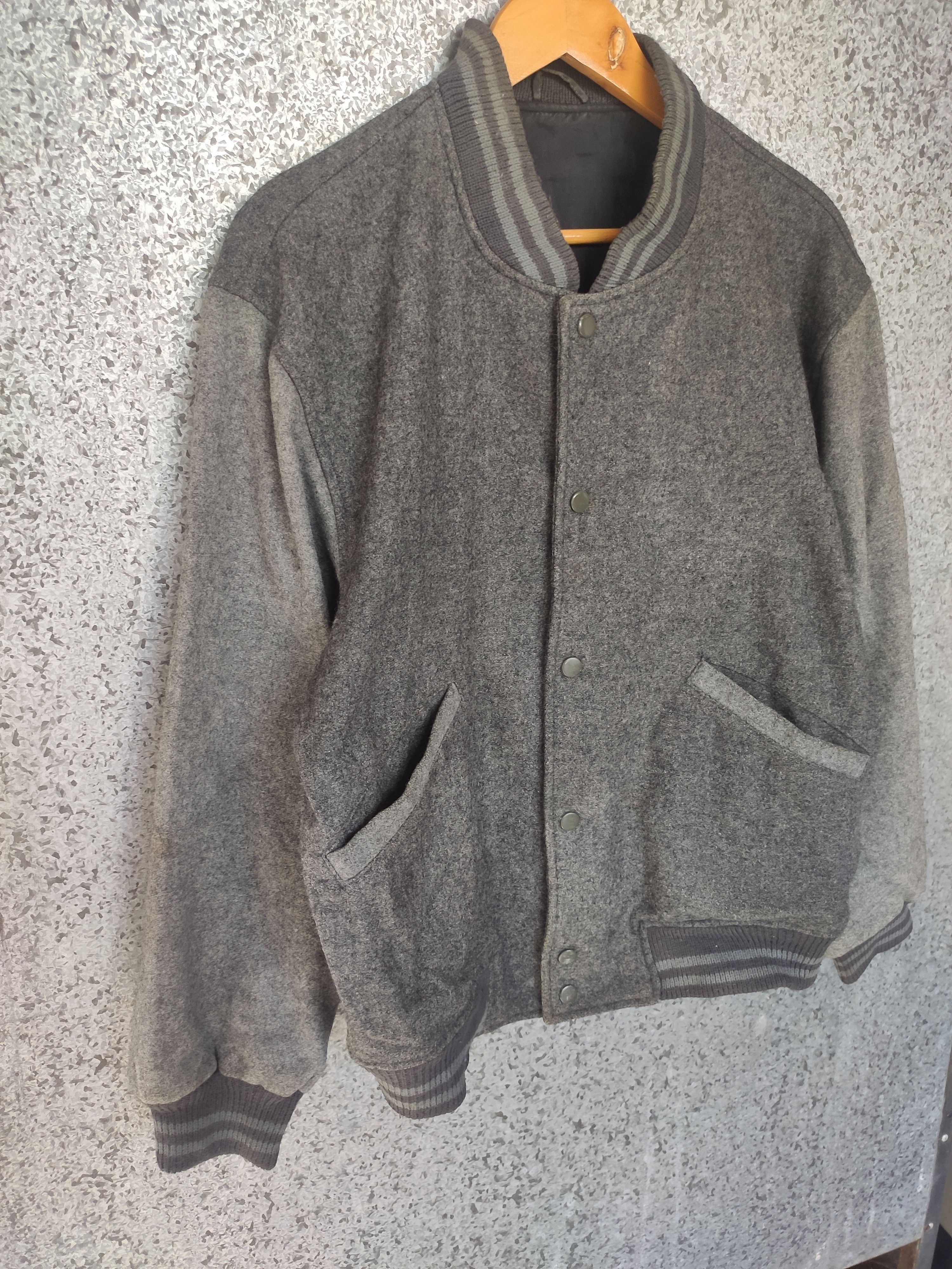 Japanese Brand 🔥 Japanese brand Varsity wool jacket collegiate Size US L / EU 52-54 / 3 - 4 Thumbnail