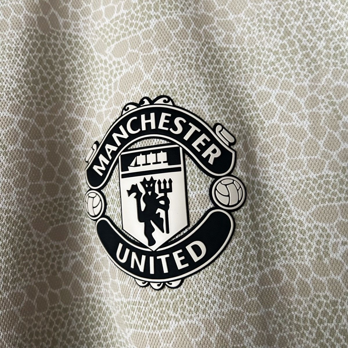 Other Manchester United jersey 2019 2020 #5 Maguire Size US XXL / EU 58 / 5 - 7 Thumbnail