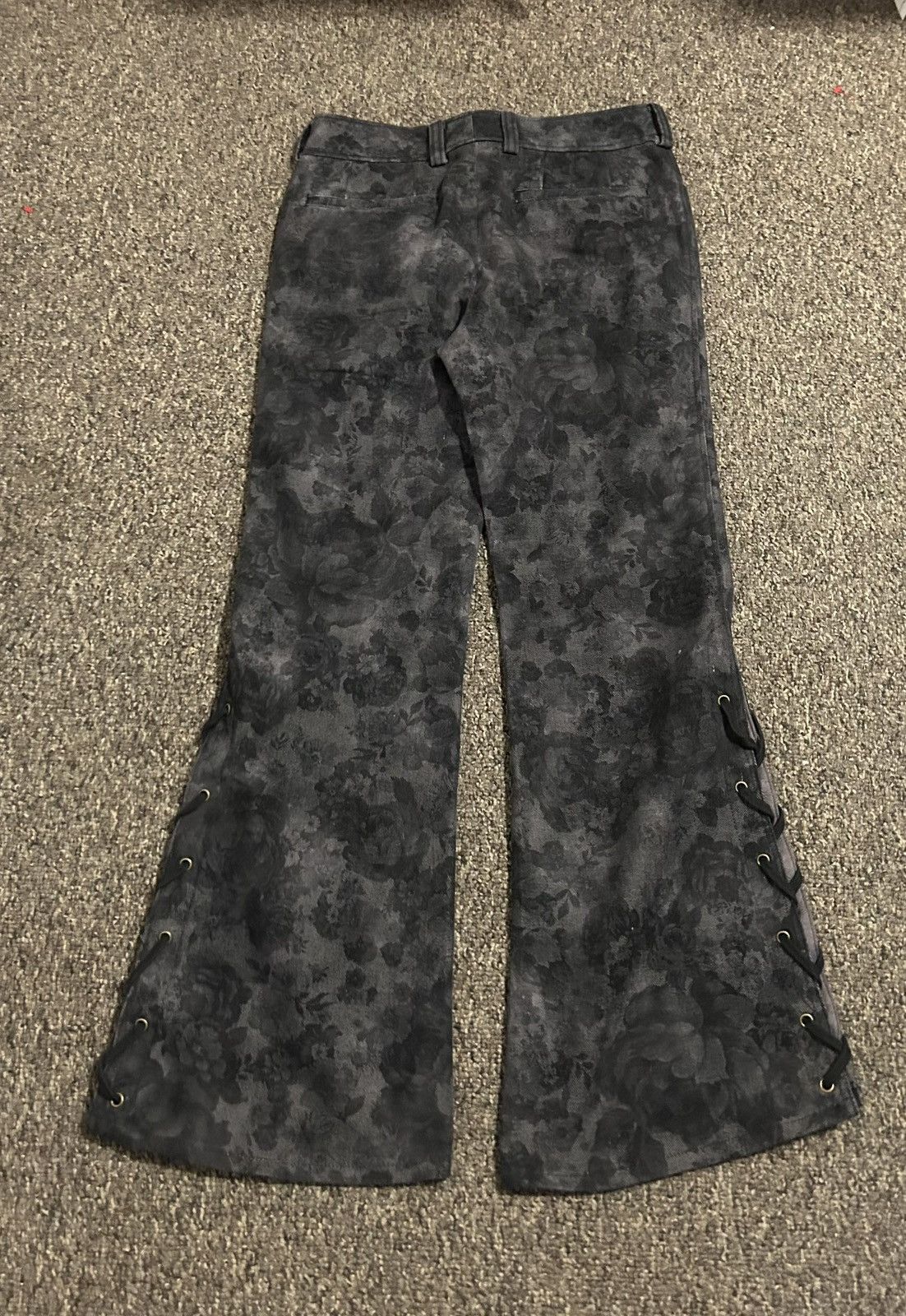 Tornado Mart Tornado Mart Lace Up Floral Print Jeans Size US 26 / EU 42 - 4 Thumbnail