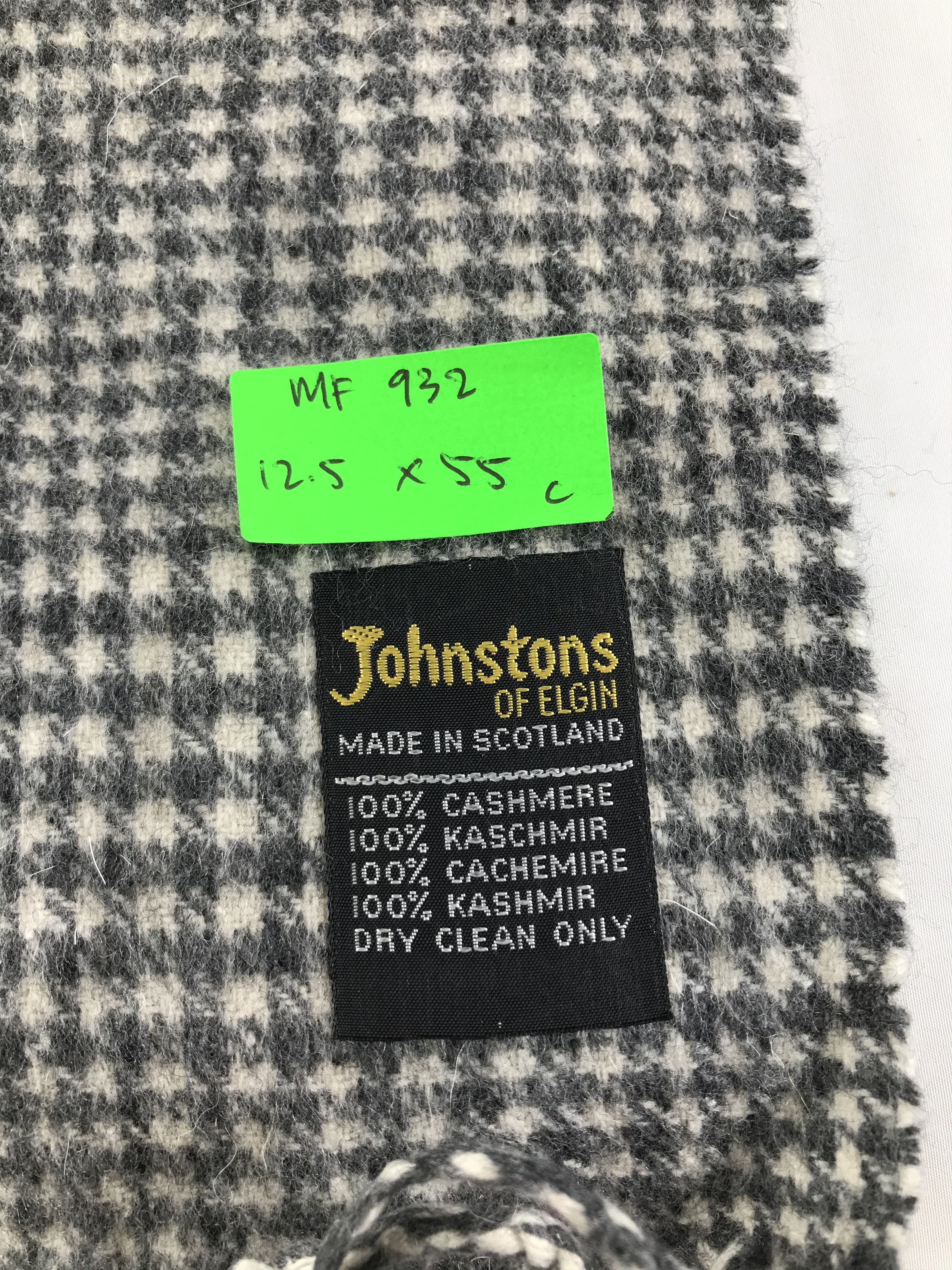 Johnstons Of Elgin Vintage Johnstons of Elgin Scarf/Muffler/Neckwear MF932 Size ONE SIZE - 4 Thumbnail