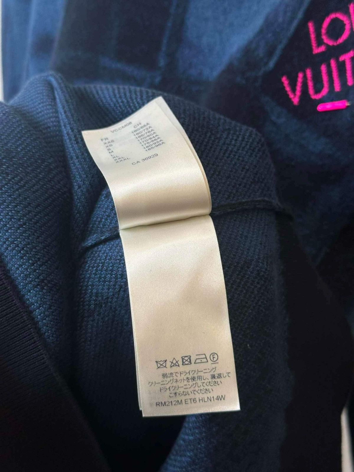 Louis Vuitton LOUIS VUITTON SWEATER Size US XL / EU 56 / 4 - 8 Thumbnail