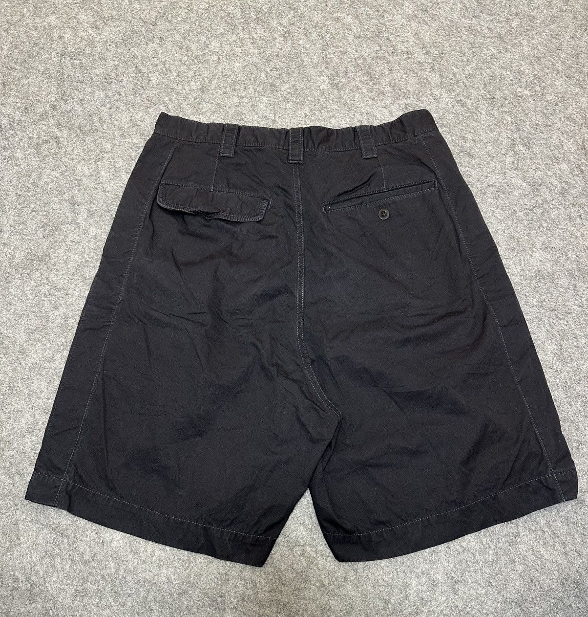 Sacai Sacai pleated shorts in black. Size US 32 / EU 48 - 2 Thumbnail