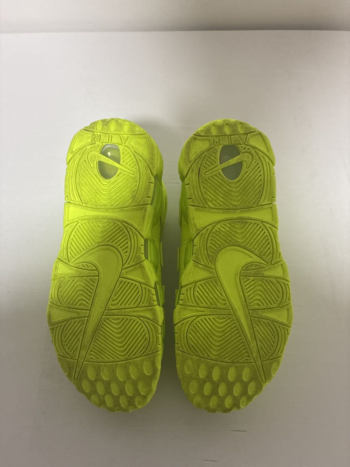 Nike Nike Air More Uptempo '96 'Volt' Size US 7 / EU 40 - 5 Thumbnail