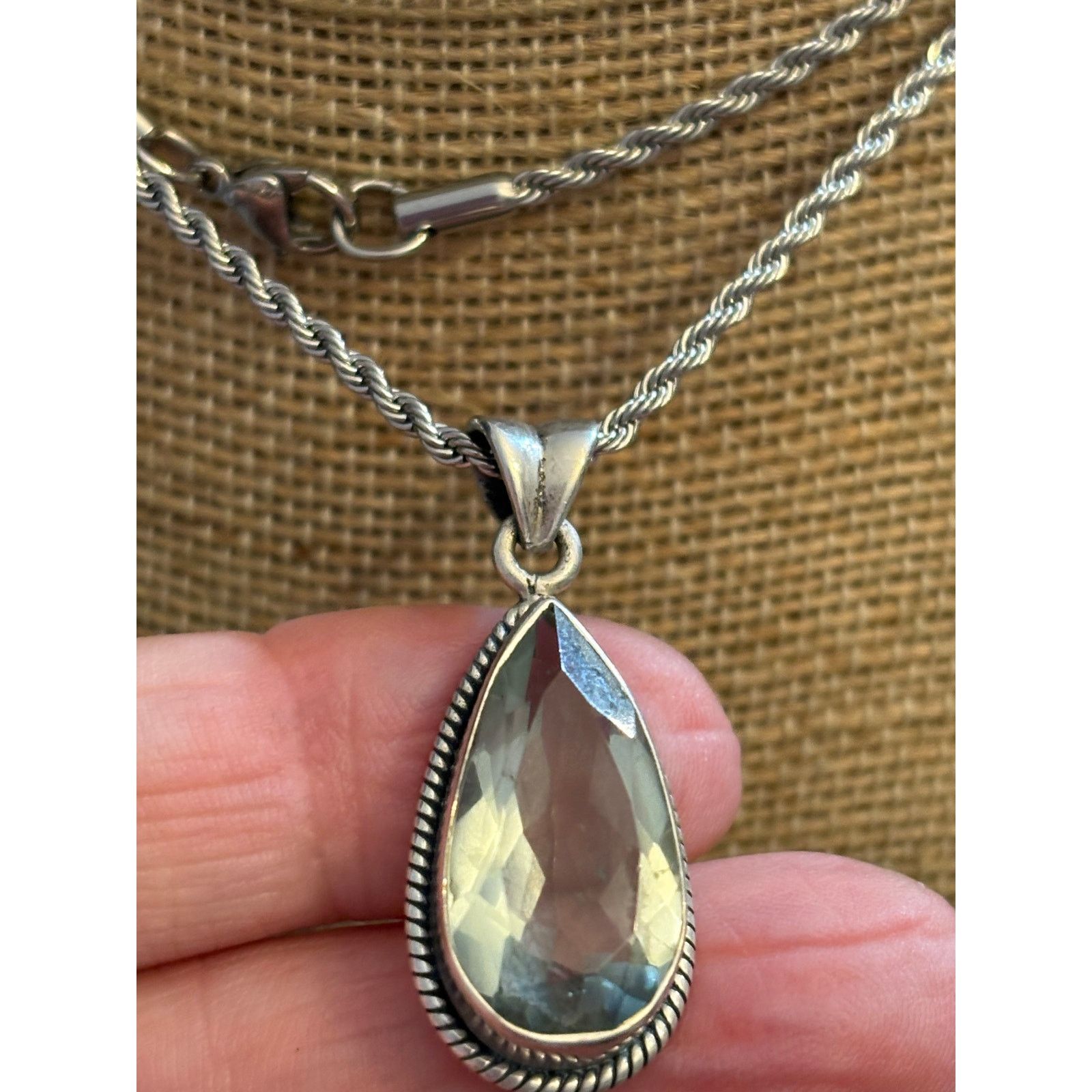 Other Vintage Silver Tone Teardrop Crystal Pendant Necklace 24" Size ONE SIZE - 8 Thumbnail