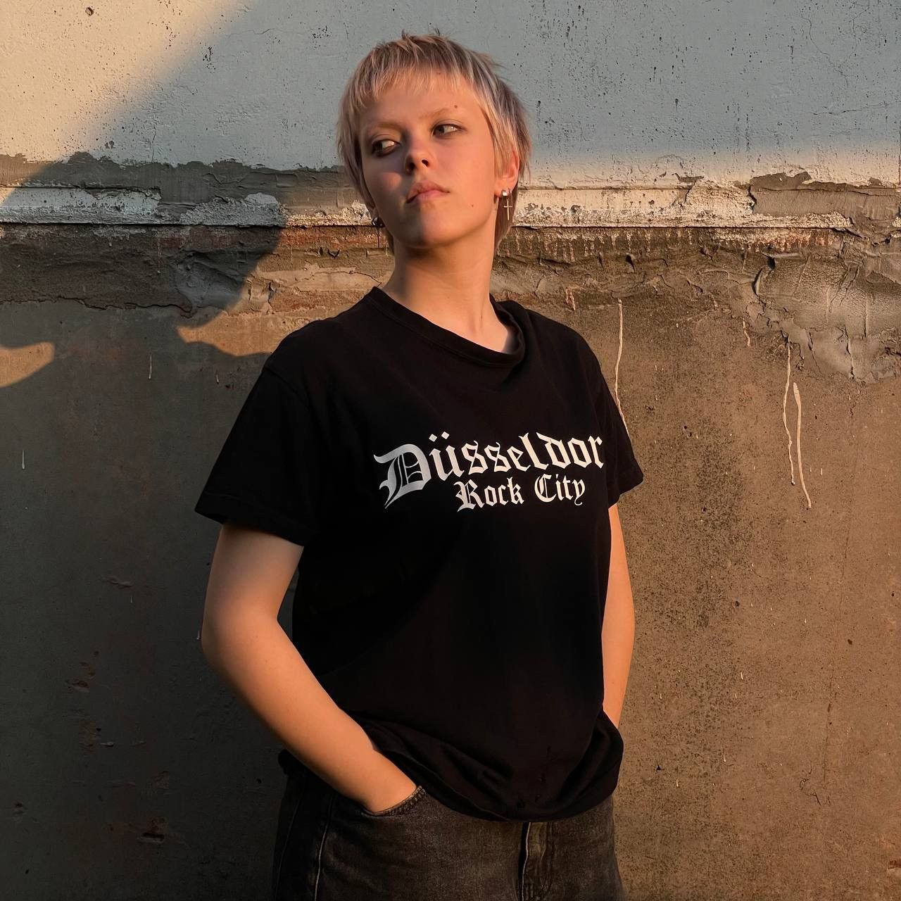 Band Tees Vintage Düsseldorf Rock City T-shirts Band Tee Rock Y2K 00s Size US L / EU 52-54 / 3 - 2 Thumbnail