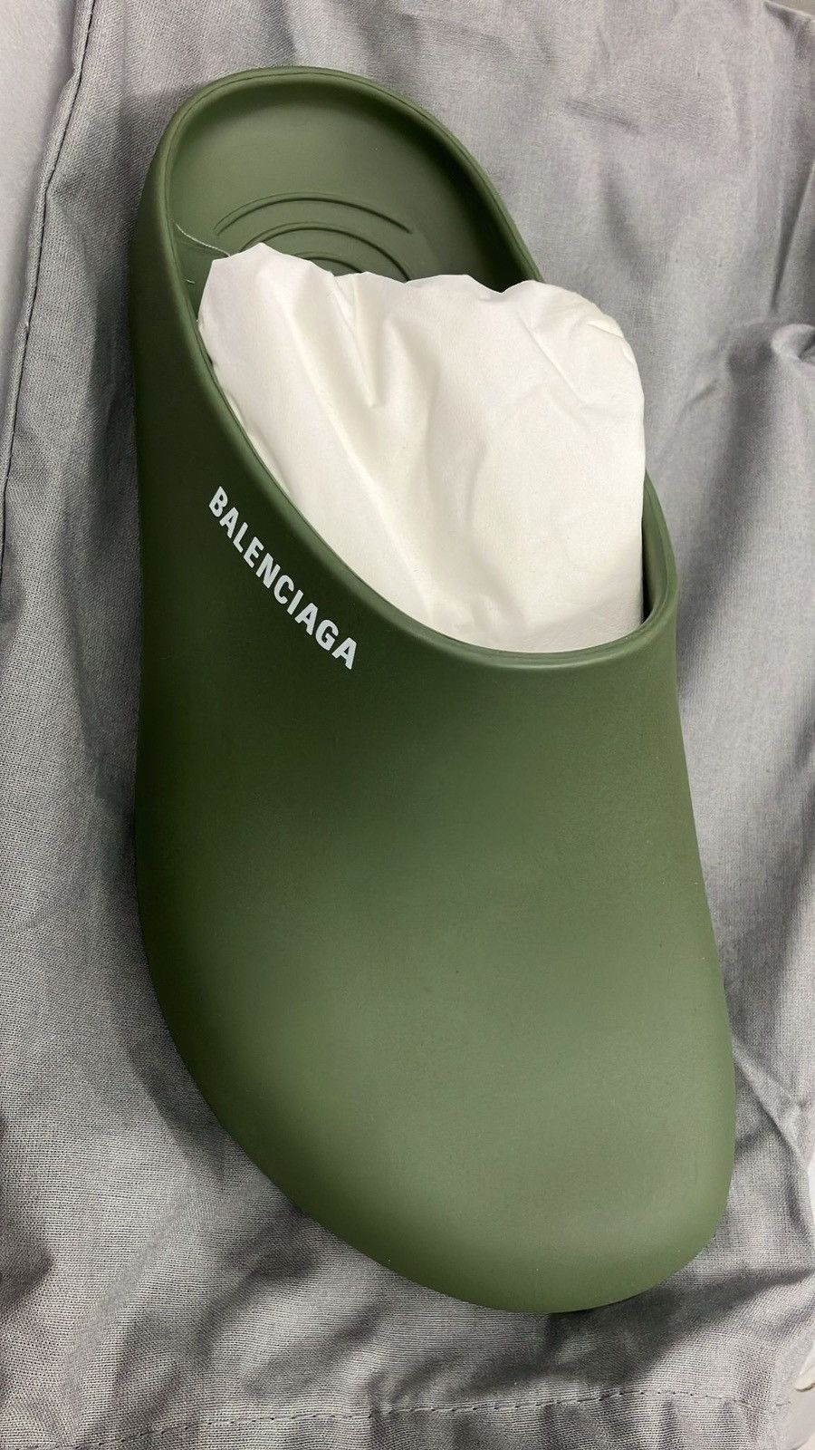 Balenciaga o1in1g0425 Mule Slide in Dark Green Size US 11 / EU 44 - 2 Thumbnail