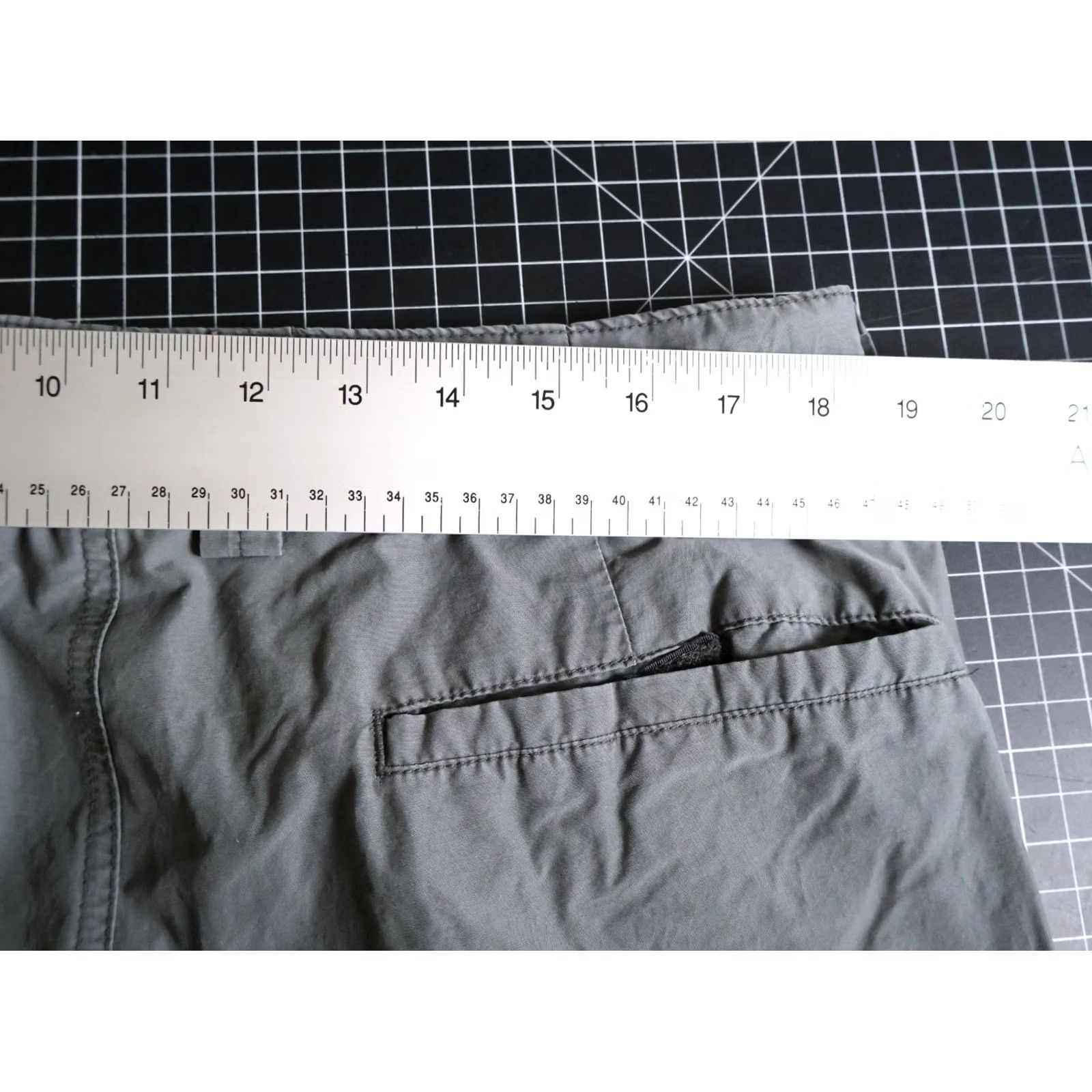 Old Navy Old Navy Paratrooper Cargo Pants Men's Large Gray Baggy Belted Pockets VTG Y2K Retro Outdoor Cargo Style Jeans Trousers Size US 33 - 6 Thumbnail