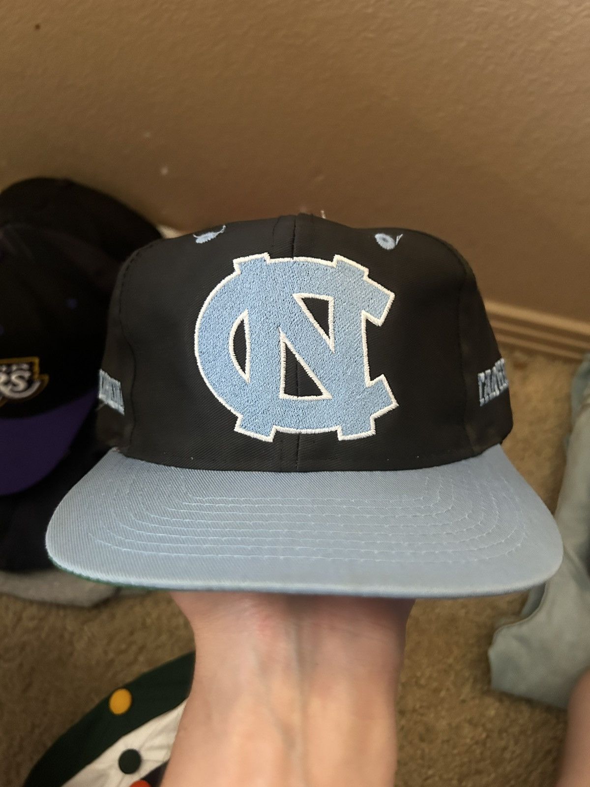 Logo 7 Vintage UNC Hat Size ONE SIZE - 1 Thumbnail
