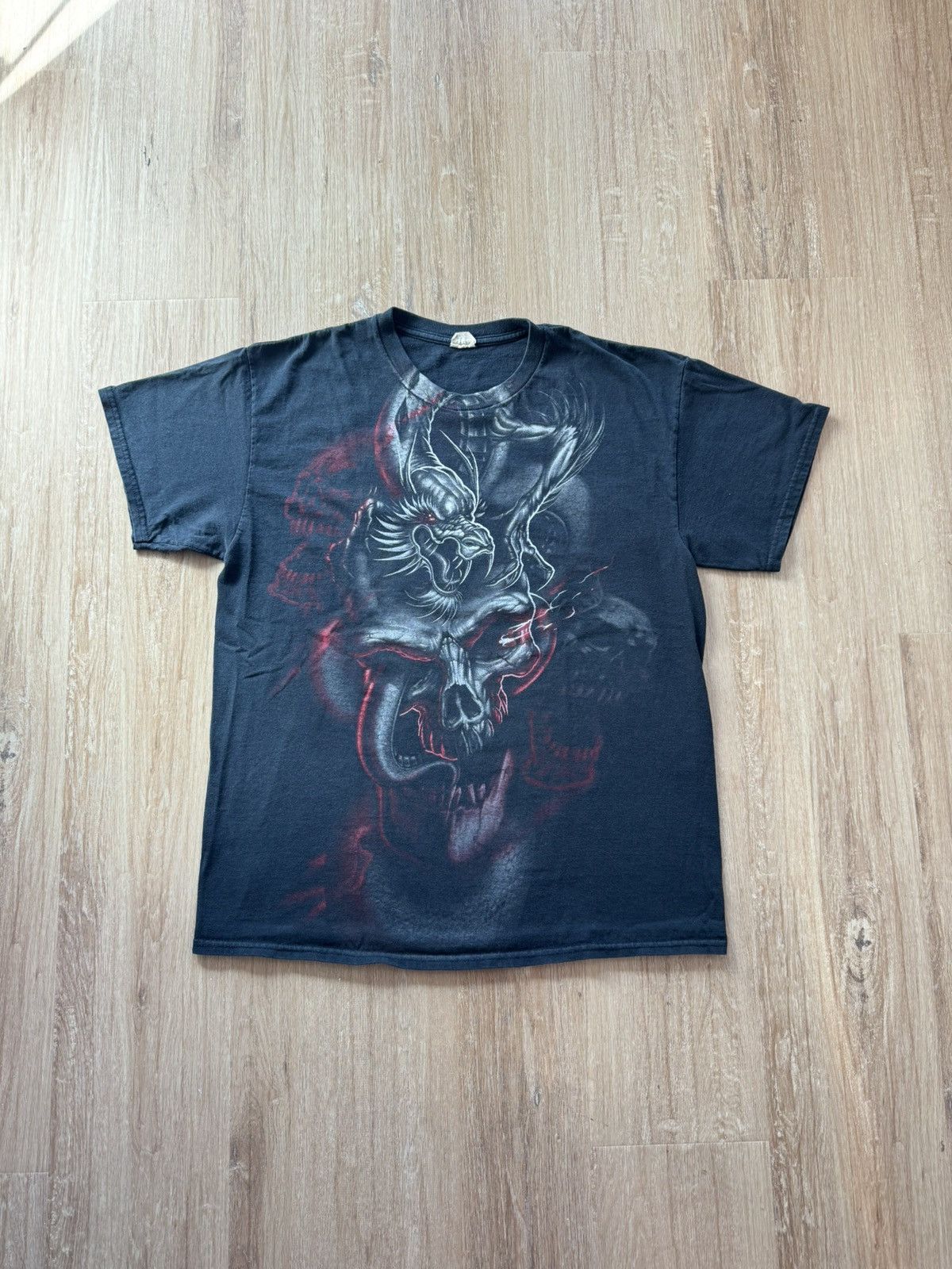 Gildan y2k grunge skull dragon tee Size US L / EU 52-54 / 3 - 1 Thumbnail