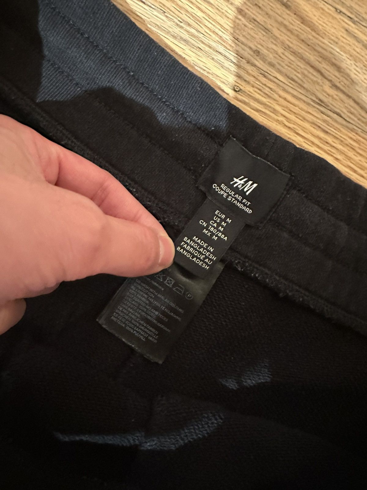 H&M Black Athletic Cut Sweat Shorts (Size Medium) Size US 34 / EU 50 - 3 Thumbnail
