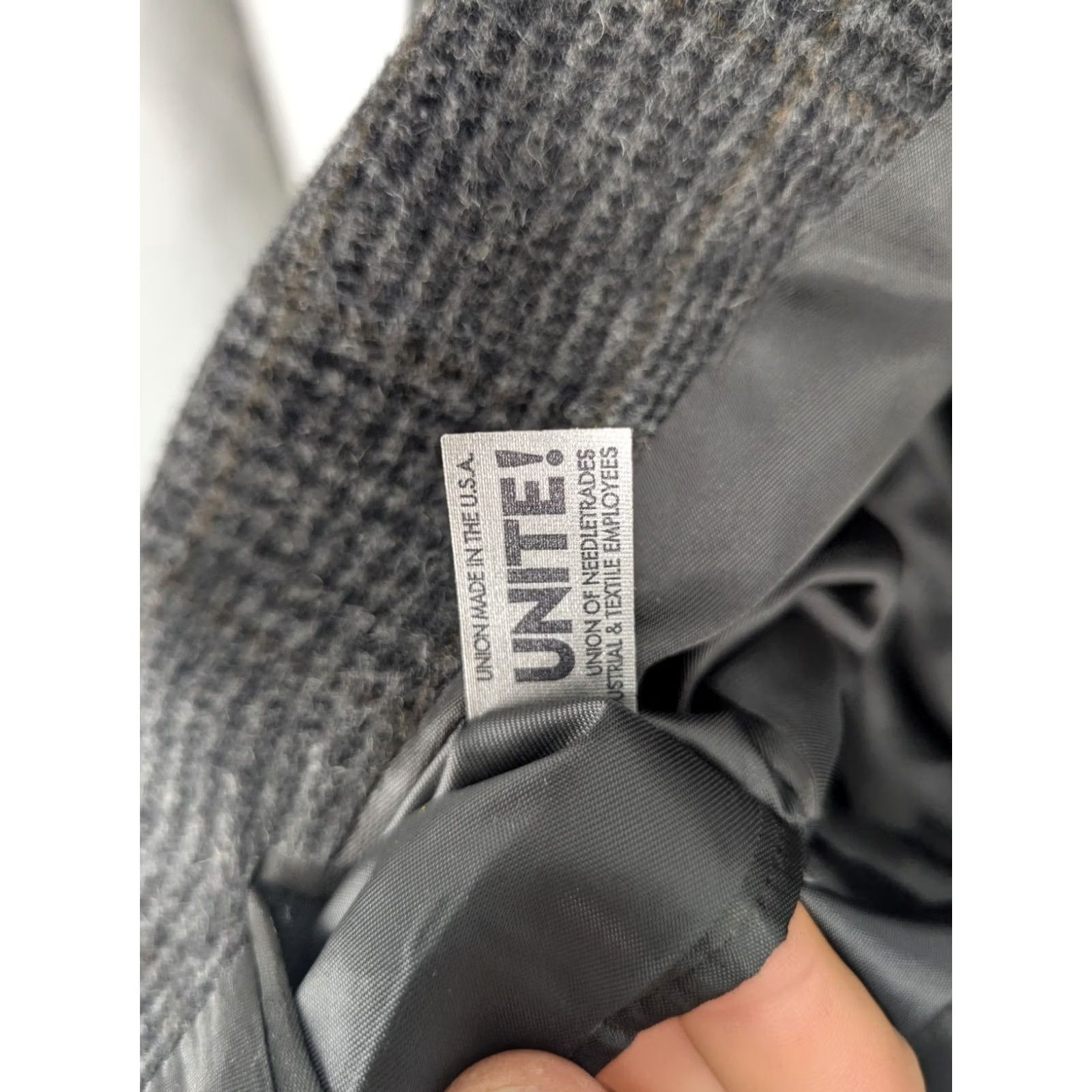 Brooks Brothers VINTAGE Brooks Brothers Camehair Houndstooth Gray Plaid Blazer Jacket USA Unionmade 42 Men Blazer 42 Gray USA Vintage Size 42R - 5 Thumbnail