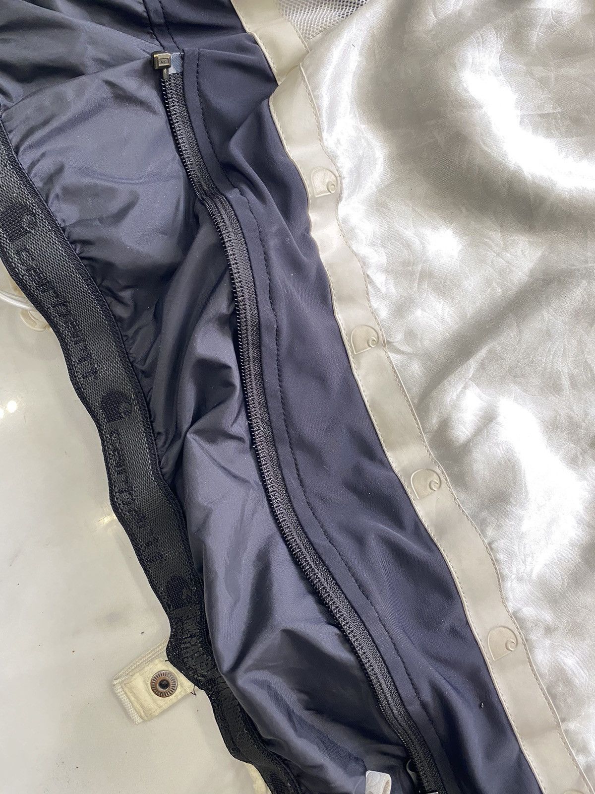 Carhartt × Vintage Carhartt vintage 90s nylon monogram alpin jacket Size L / US 10 / IT 46 - 20 Thumbnail