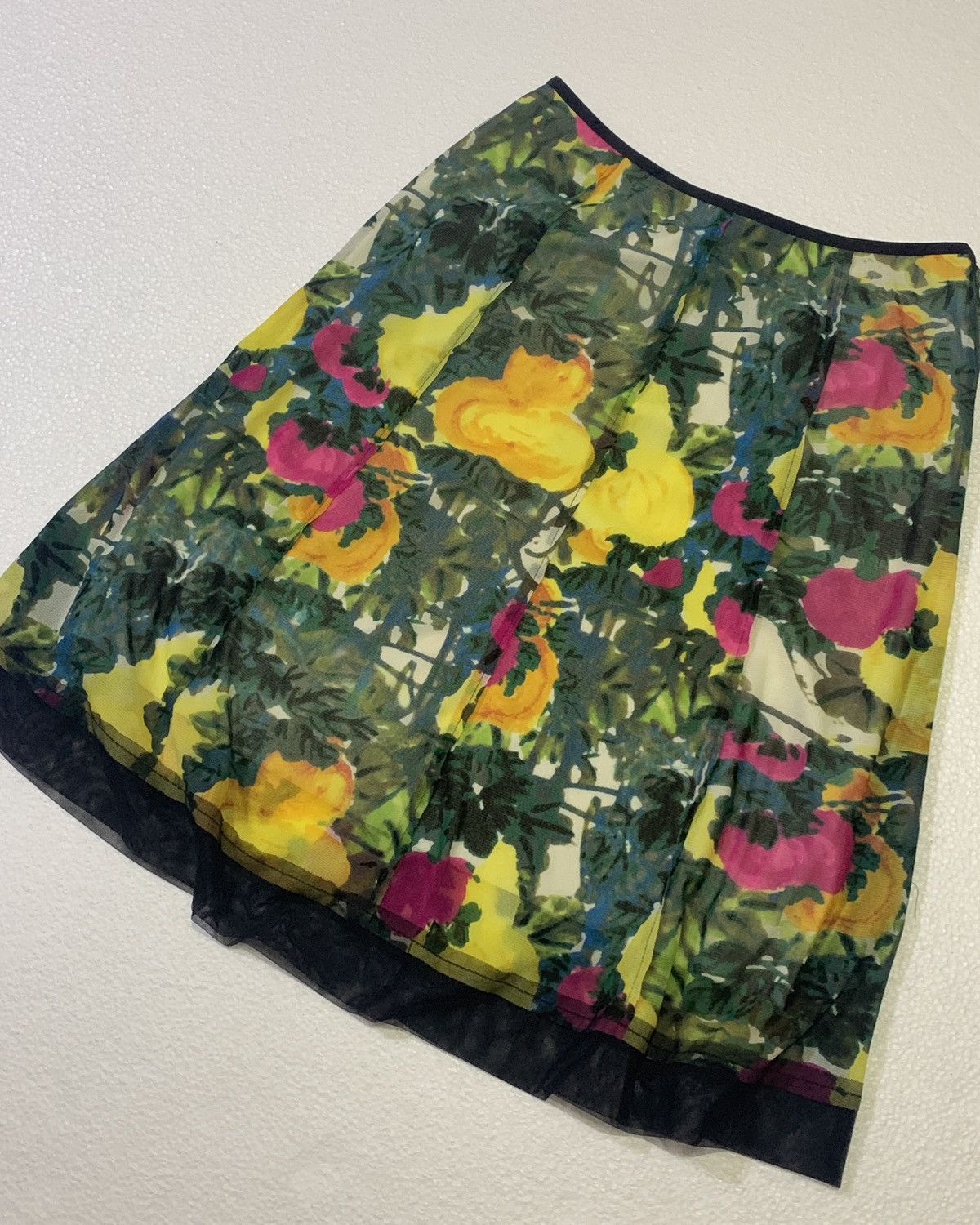 Vivienne Tam Vivienne Tam Mesh Floral Skirt 💐 Size 26" / US 2 / IT 38 - 2 Thumbnail