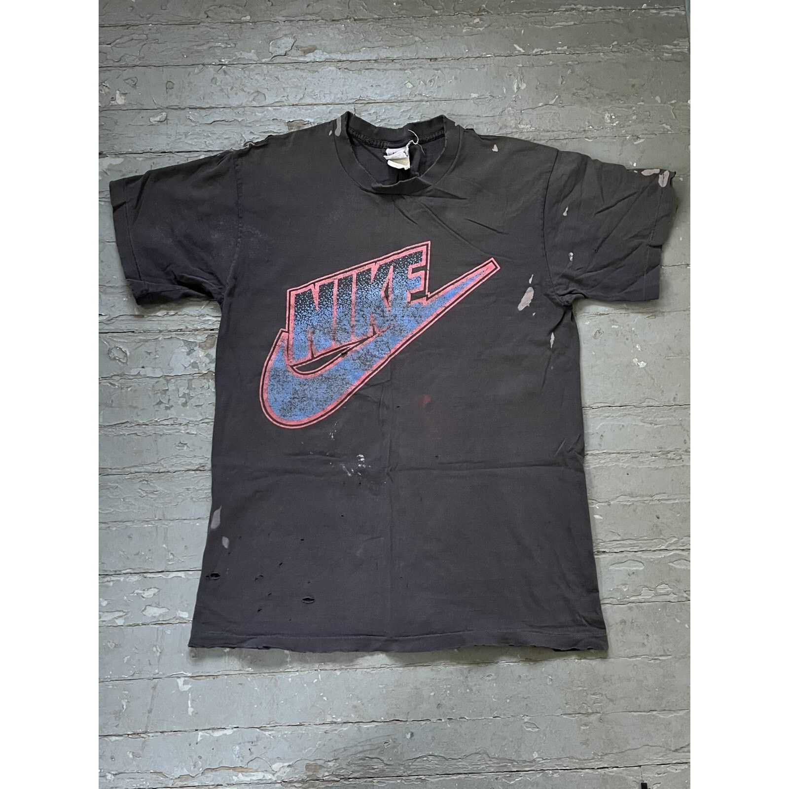 Nike Nike Vintage Shirt Center Swoosh MJ 1980s THRASHED Size US L / EU 52-54 / 3 - 1 Thumbnail