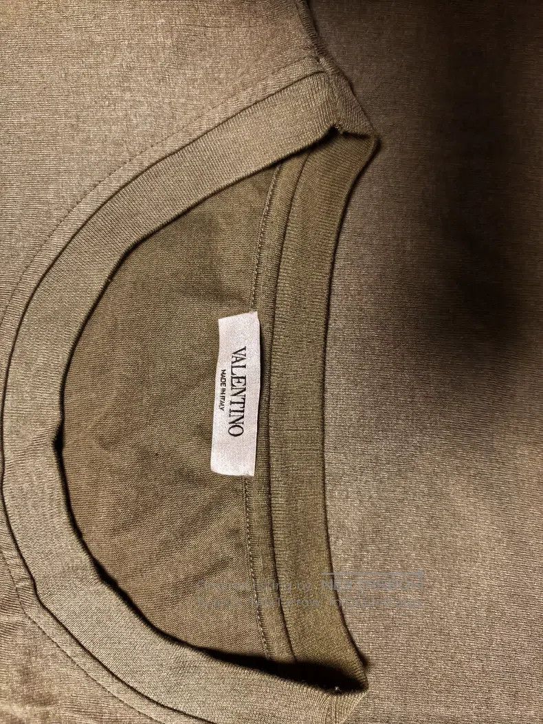 Valentino Valentino Army green short-sleeved T-shirt Size US M / EU 48-50 / 2 - 3 Thumbnail