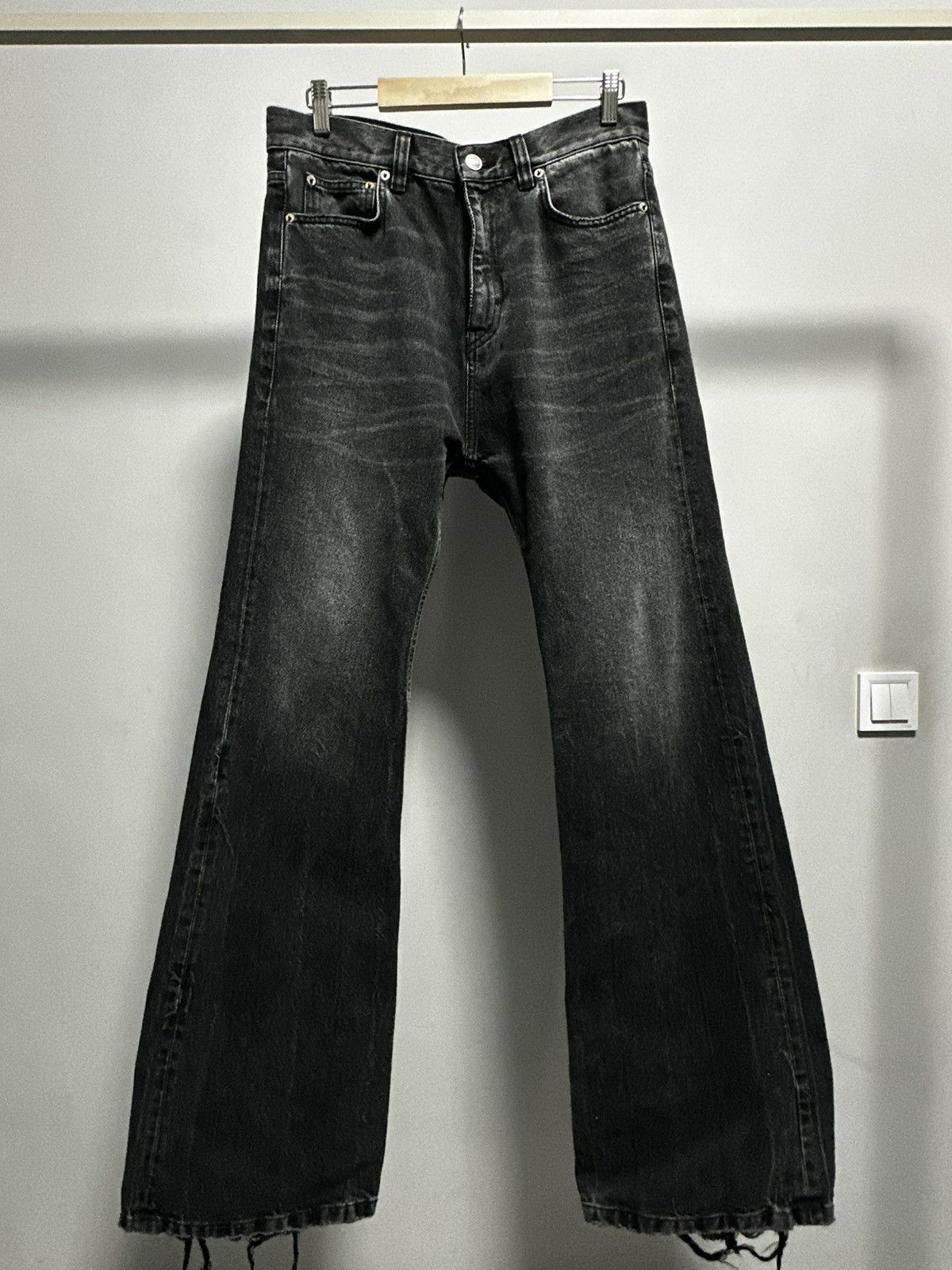 BALENCIAGA　Flared Lost tapes Black ズボン FOR SALE* AW22 Balenciaga 'Lost Tape' Distressed Flared