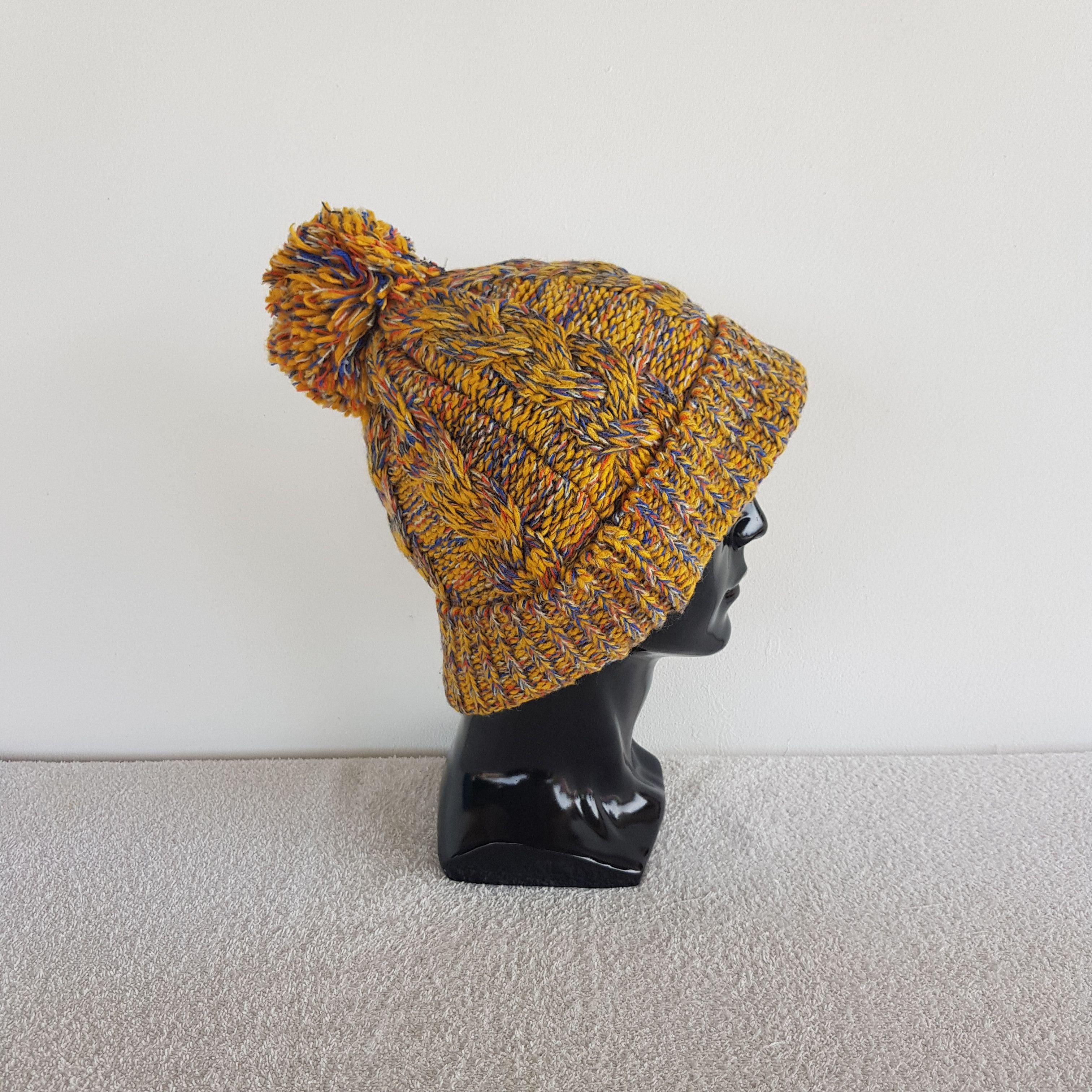 Japanese Brand Vintage Japanese Cable Knit Beanie Homeless Snow Caps Hats Size ONE SIZE - 3 Thumbnail