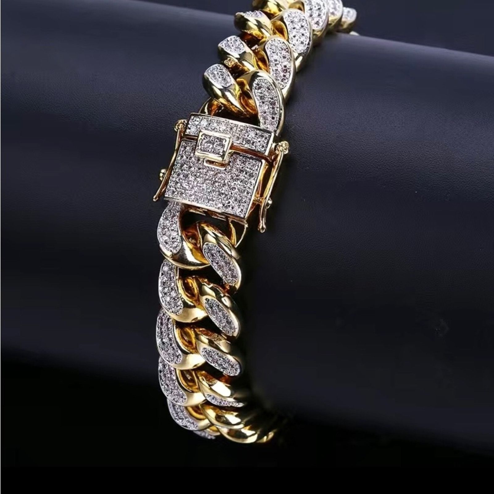 Jewelry Men’s and women’s gold plated Cuban chain link bracelet Size ONE SIZE - 2 Thumbnail