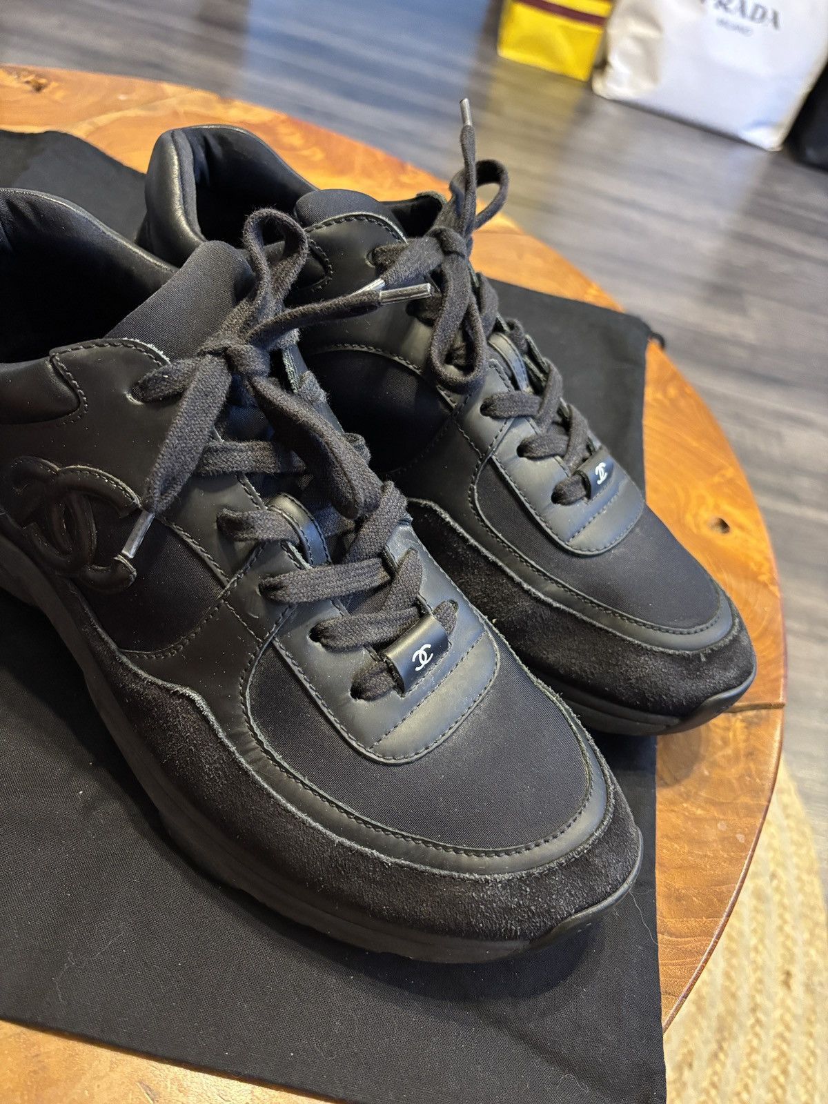 Chanel Chanel CC logo suede leather sneakers Size US 9 / EU 42 - 3 Thumbnail