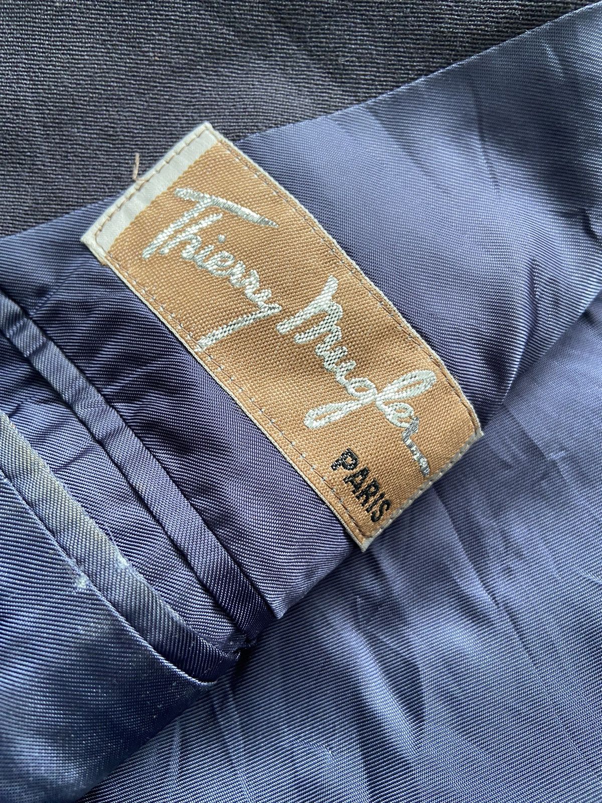 Thierry Mugler Vintage 1990’s Theirry Mugler Wool ‘Scattered Shots’ Jacket Size 46R - 5 Thumbnail