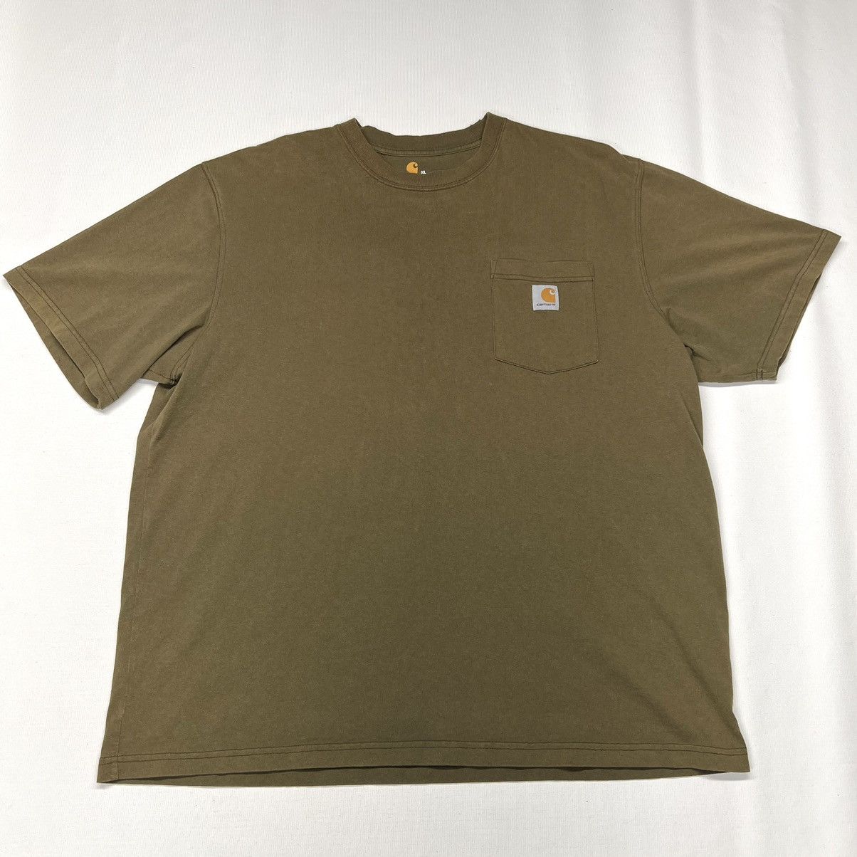 Carhartt Carhartt Tee Shirt Green Olive Original Fit Pocket Logo Size US XL / EU 56 / 4 - 1 Thumbnail