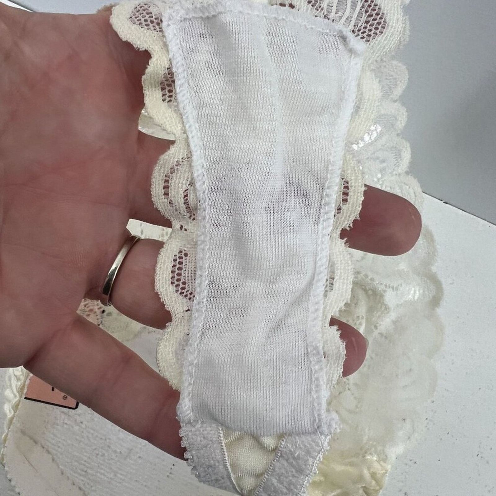 Vintage Vintage Secret Treasure Lace Front Satin Back Thong Womens 5 Size ONE SIZE - 2 Thumbnail