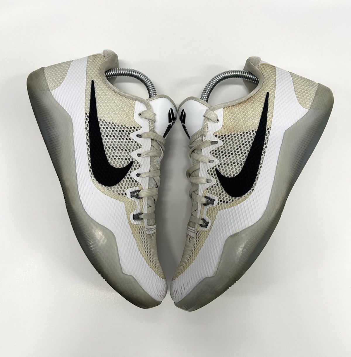 Nike Nike Kobe 11 EM Low ‘Fundamental’ (836183 100) Shoes Size: 8 Size US 8 / EU 41 - 2 Thumbnail