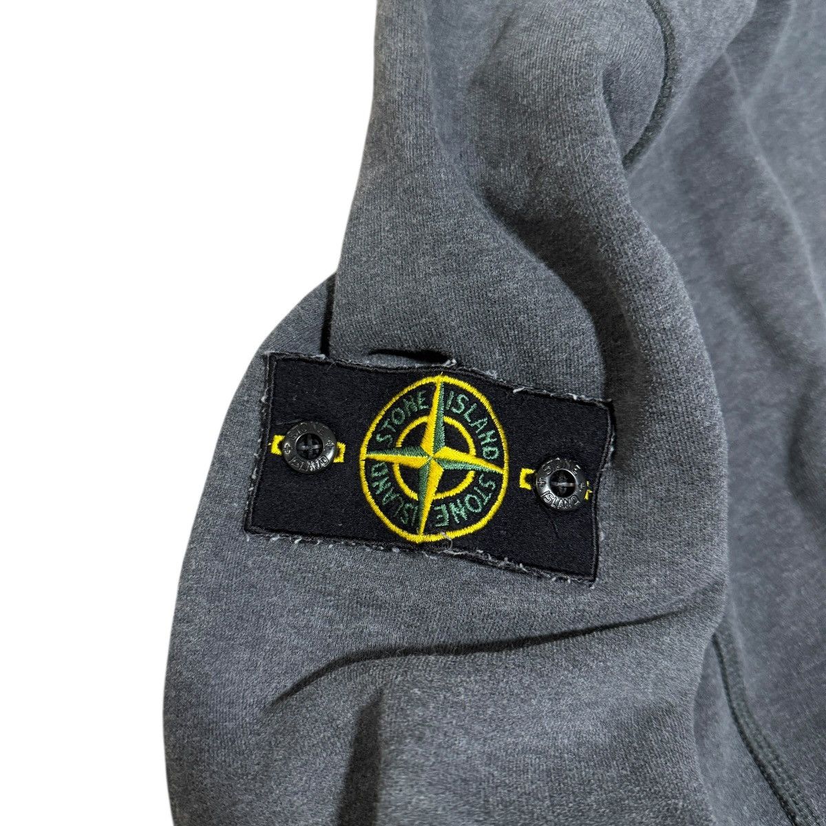 Stone Island Stone Island Patch Gray Ribbed Crewneck Sweatshirt Size US L / EU 52-54 / 3 - 3 Thumbnail