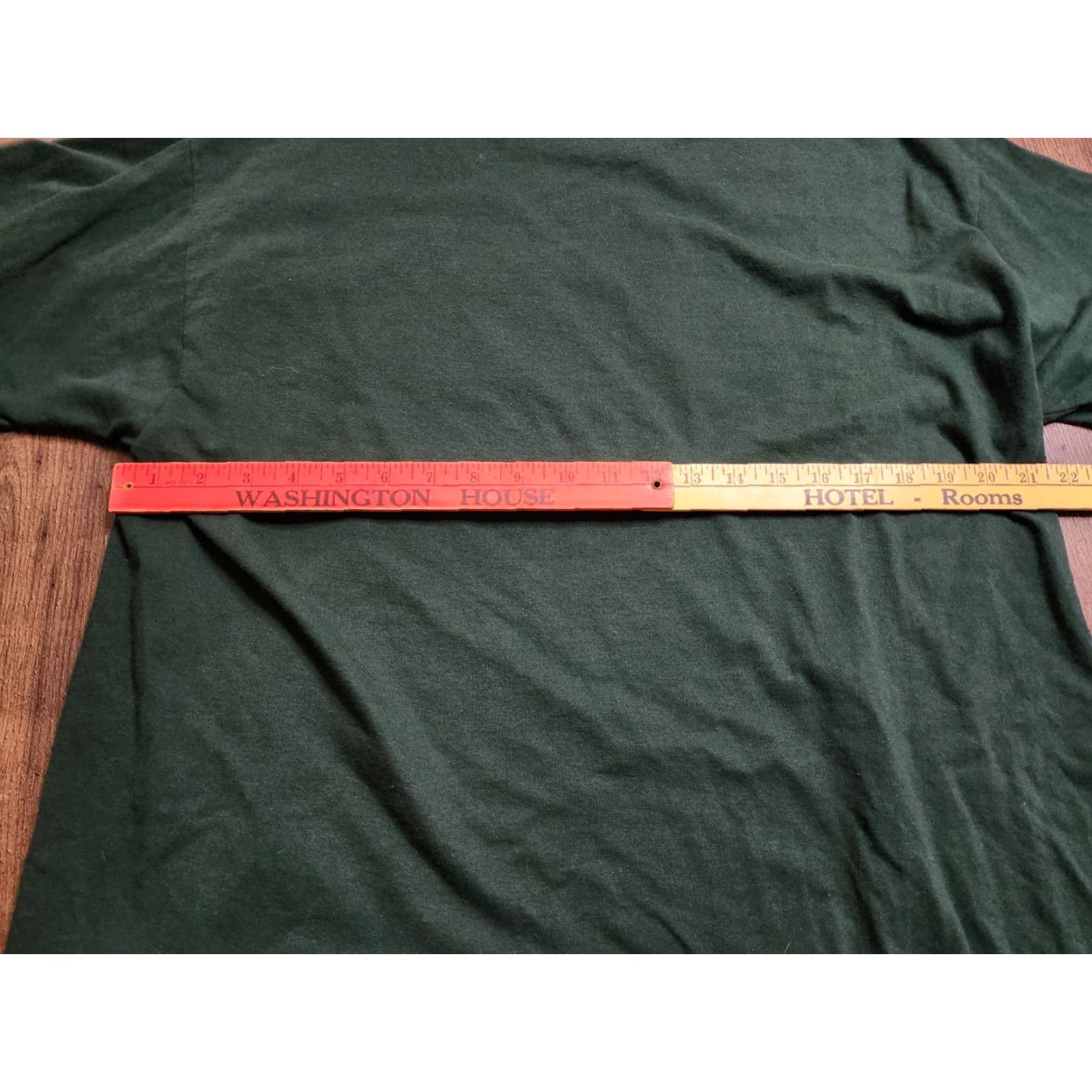 Fruit Of The Loom VINTAGE Fruit of the Loom T-Shirt Christmas Tree Patchwork Puff Paint Crew Neck Short Sleeve XL Green Mens 1990s Size US XL / EU 56 / 4 - 3 Thumbnail