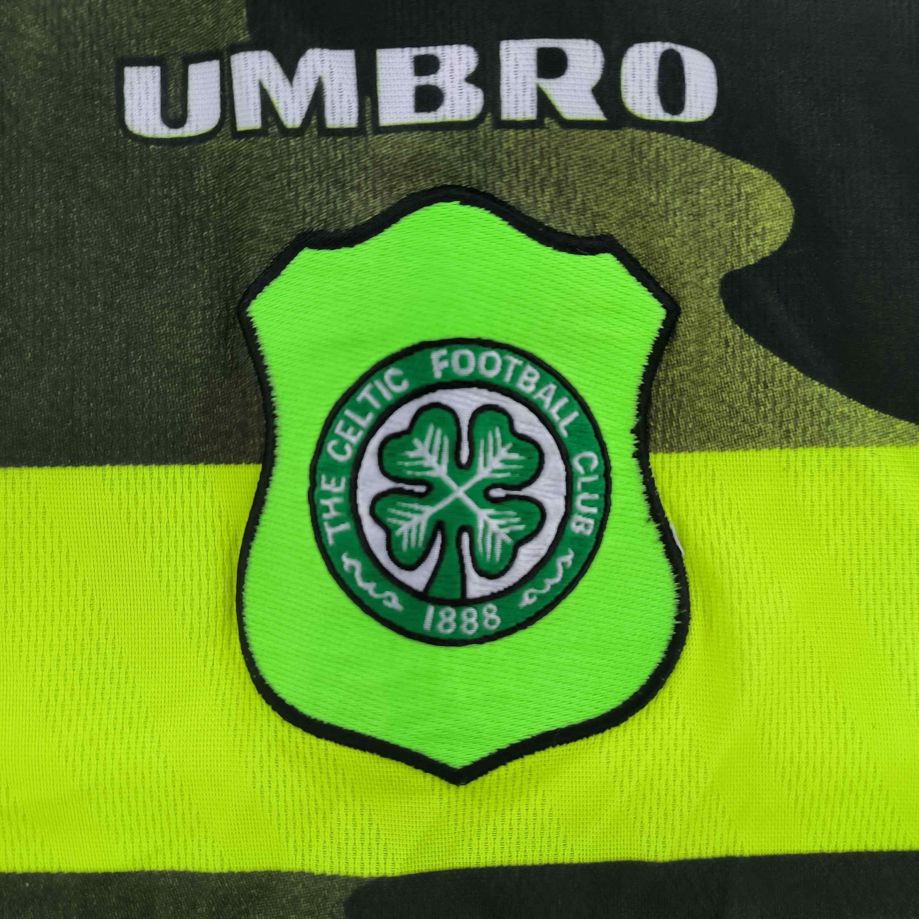 Umbro Celtic 1996-97 Umbro away football jersey shirt size XL Size US XL / EU 56 / 4 - 4 Thumbnail