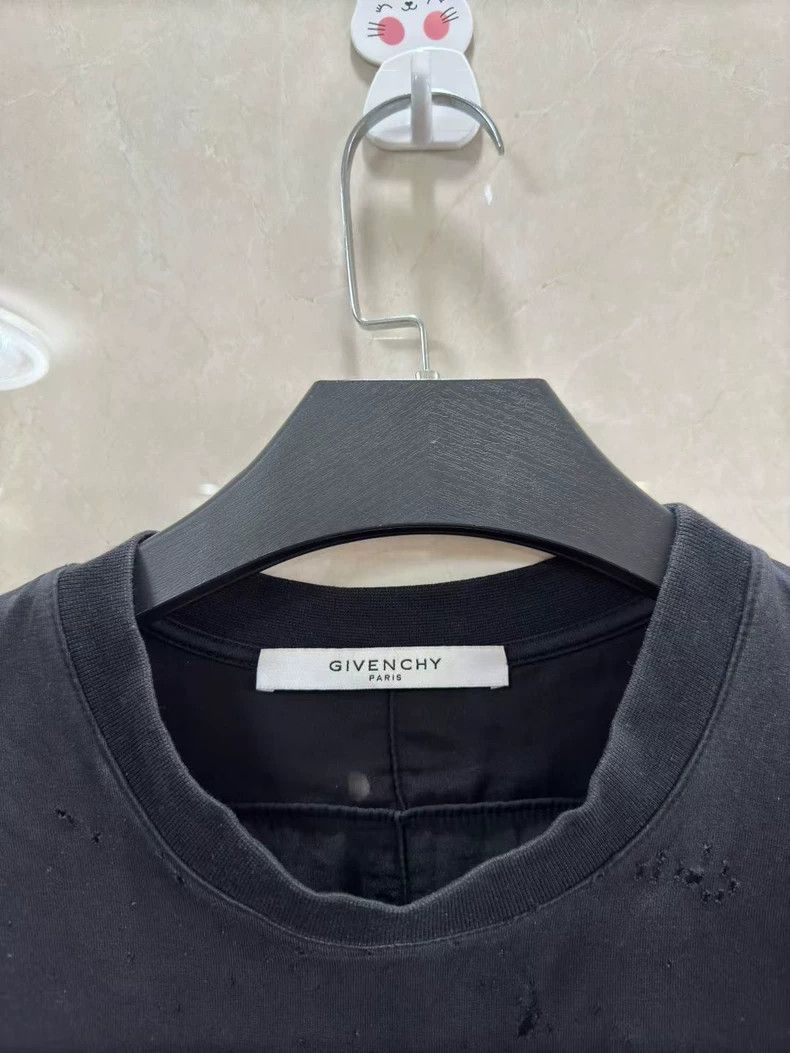 Givenchy Givenchy Large hole short sleeve Size US XS / EU 42 / 0 - 3 Thumbnail