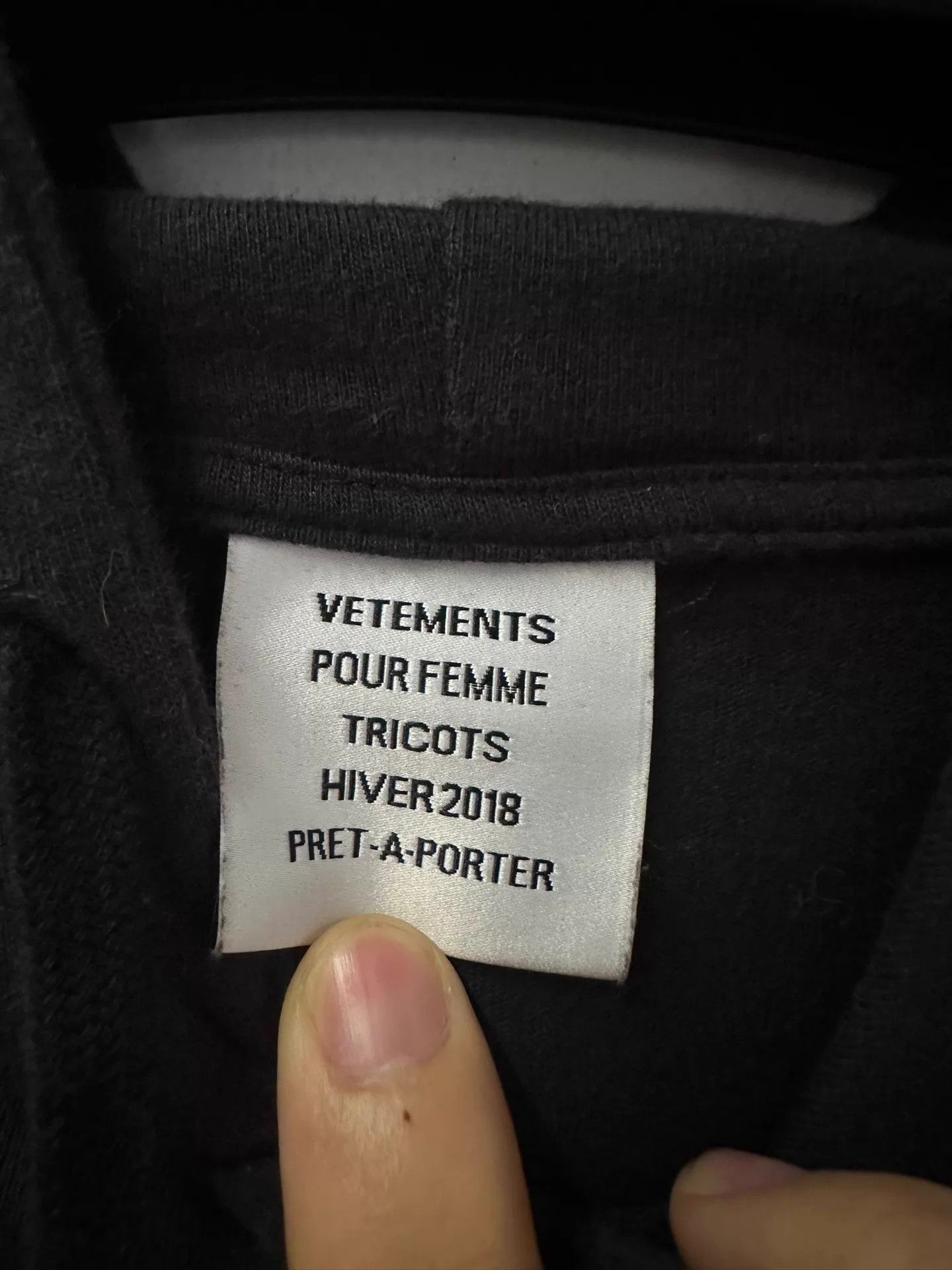 Vetements vetements 18ss blood drop sanskrit thin hoodie S Size US S / EU 44-46 / 1 - 5 Thumbnail