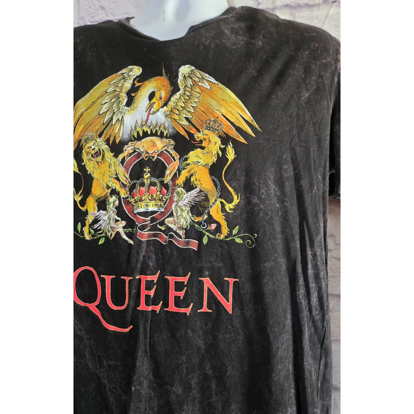 Other Black Distressed Multicolor Queen Graphic T Shirt XL Size US XL / EU 56 / 4 - 2 Thumbnail