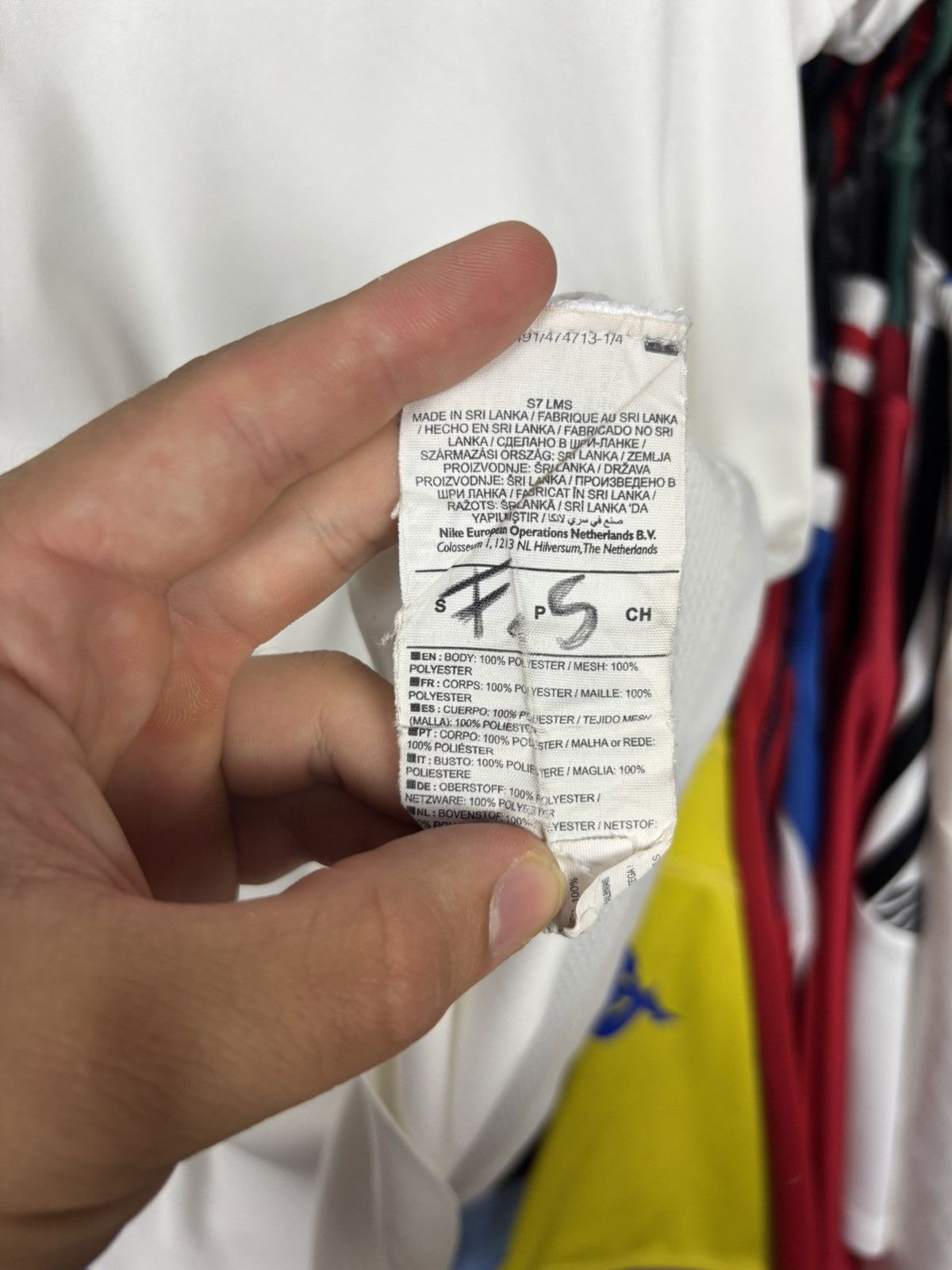 Nike Nike Tennis Club De Geneve Fonde en 1896 jersey white size S Size US S / EU 44-46 / 1 - 8 Thumbnail