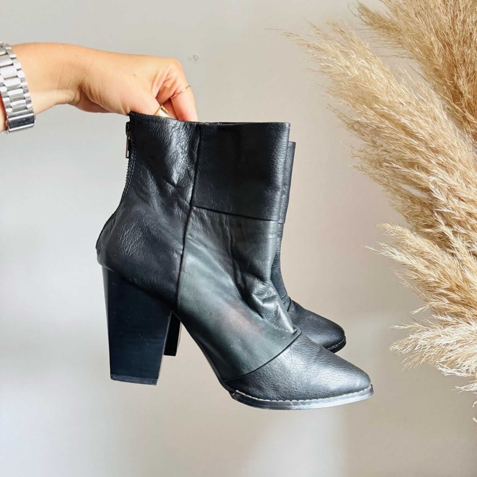 Anthropologie KELSI DAGGER Black Leather Chunky Heel $195 Ankle Short Boot Size US 8.5 / IT 38.5 - 4 Thumbnail