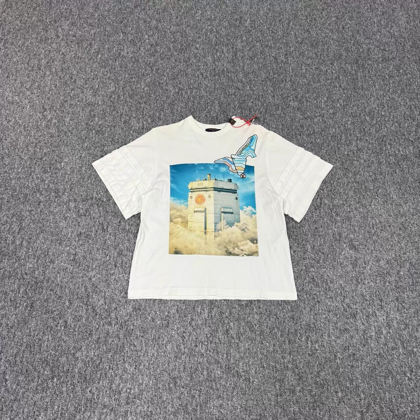 Louis Vuitton LV Graffiti Short Sleeve T S 99 New Size S / US 4 / IT 40 - 1 Thumbnail