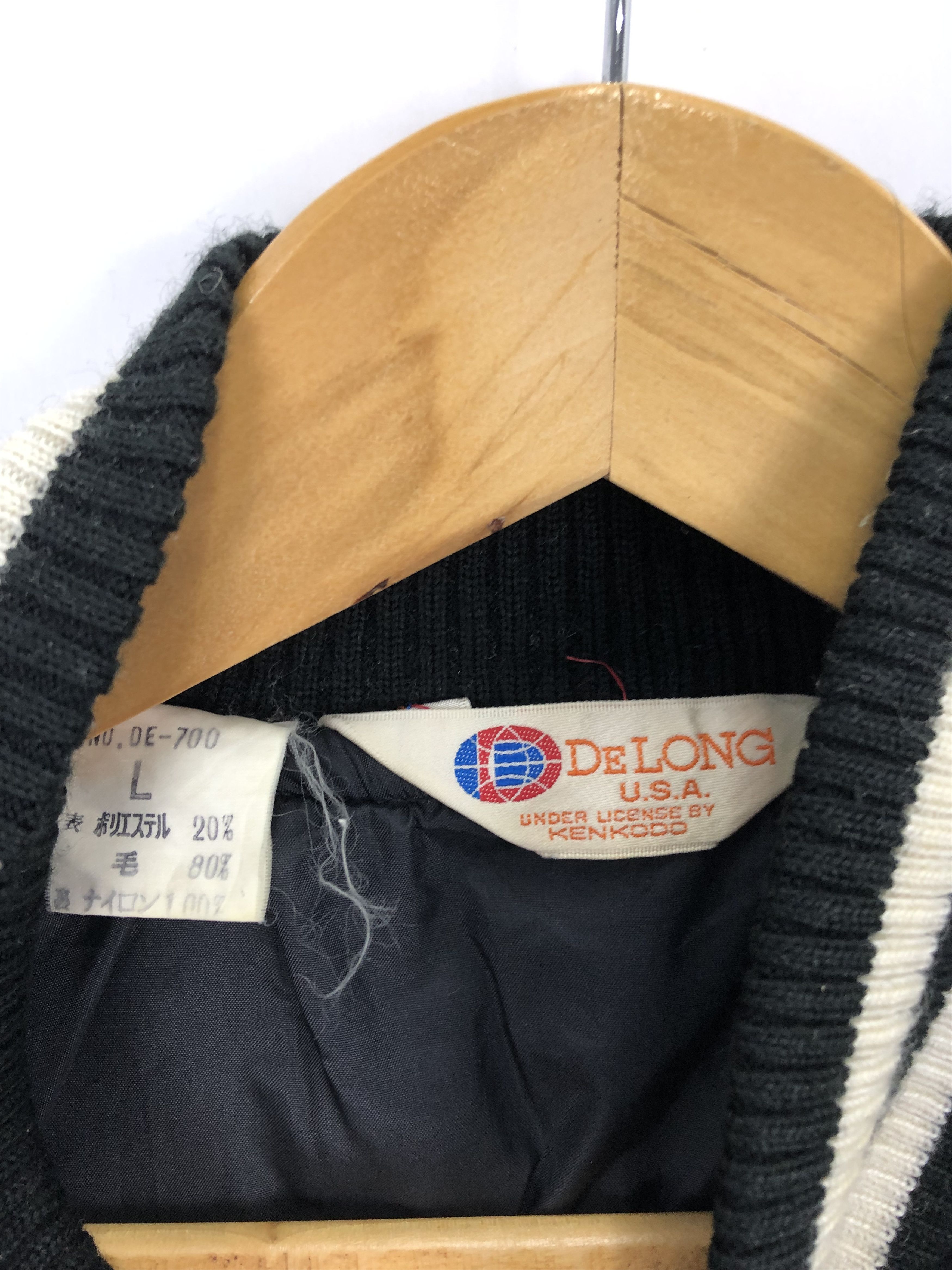 Vintage Vintage Delong Wool Varsity Jacket J0681 Size US L / EU 52-54 / 3 - 5 Thumbnail