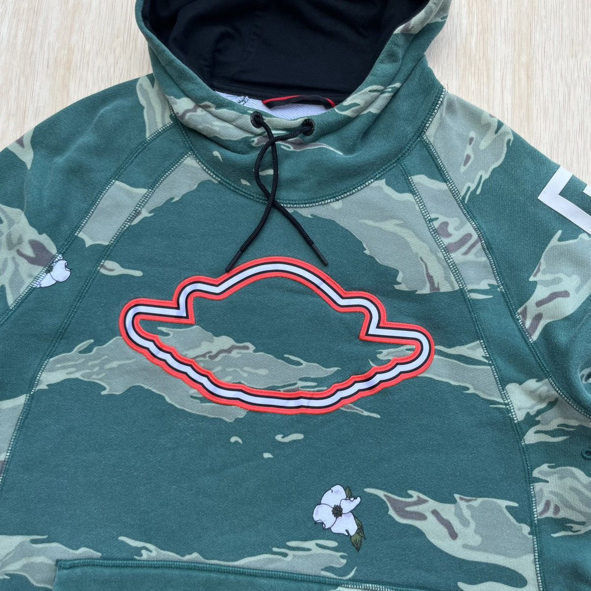 Jordan Brand AIR JORDAN PULLOVER HOODIE CAMO TS GREEN BIG LOGO Size US XL / EU 56 / 4 - 2 Thumbnail