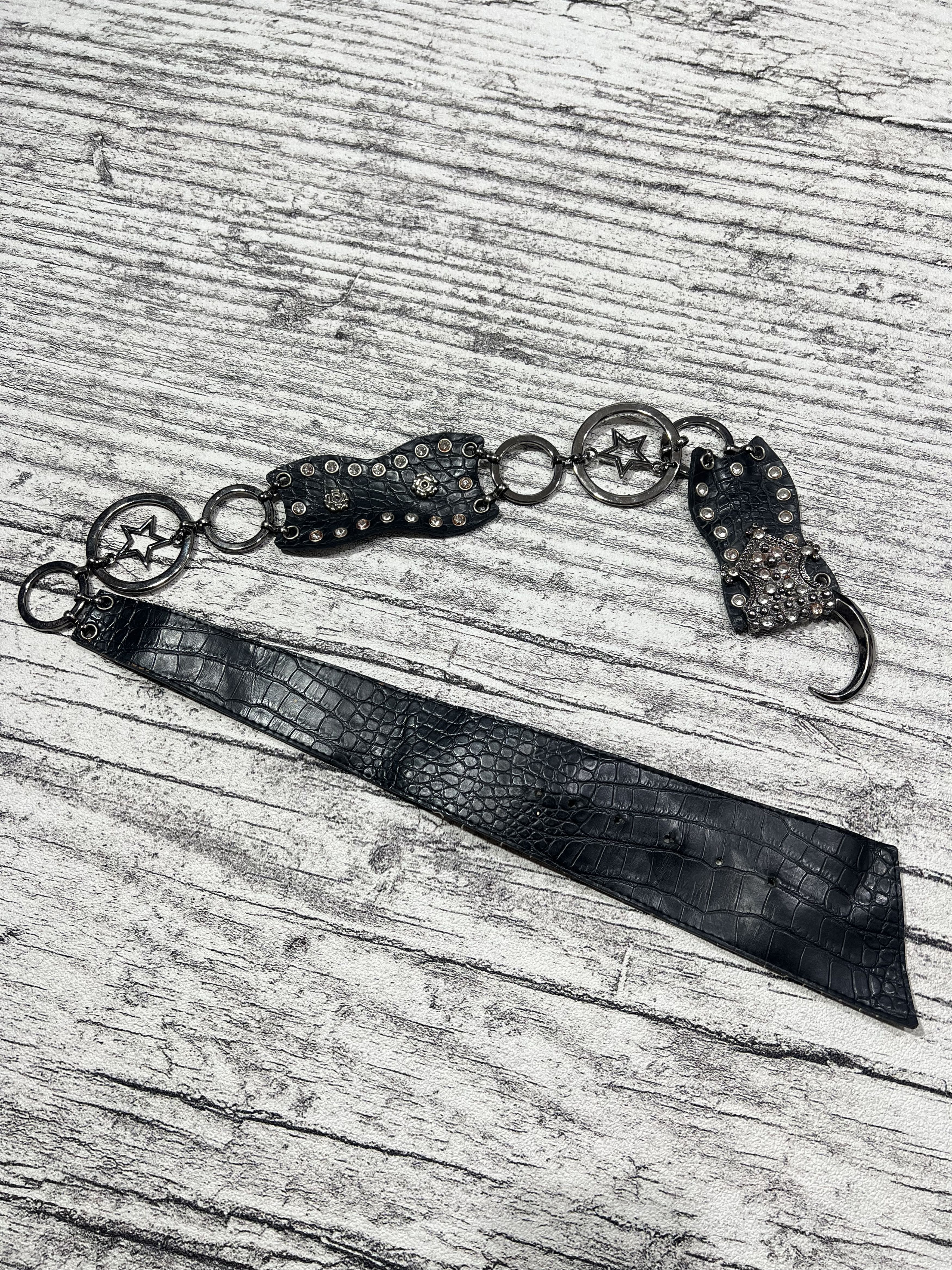 Japanese Brand 2000s Hysteric 14th Kmrii Leather y2k Lgb Ifsixwasnine Size ONE SIZE - 1 Thumbnail