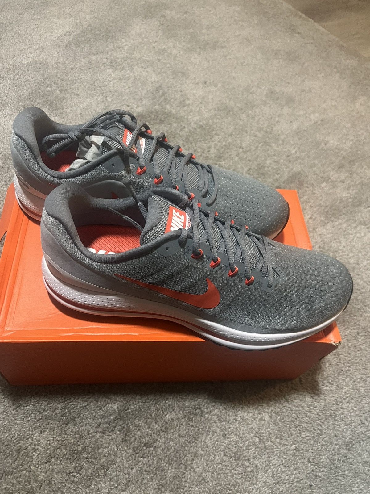 Nike Nike Zoom Vomero 13 Size US 15 / EU 48 - 2 Thumbnail