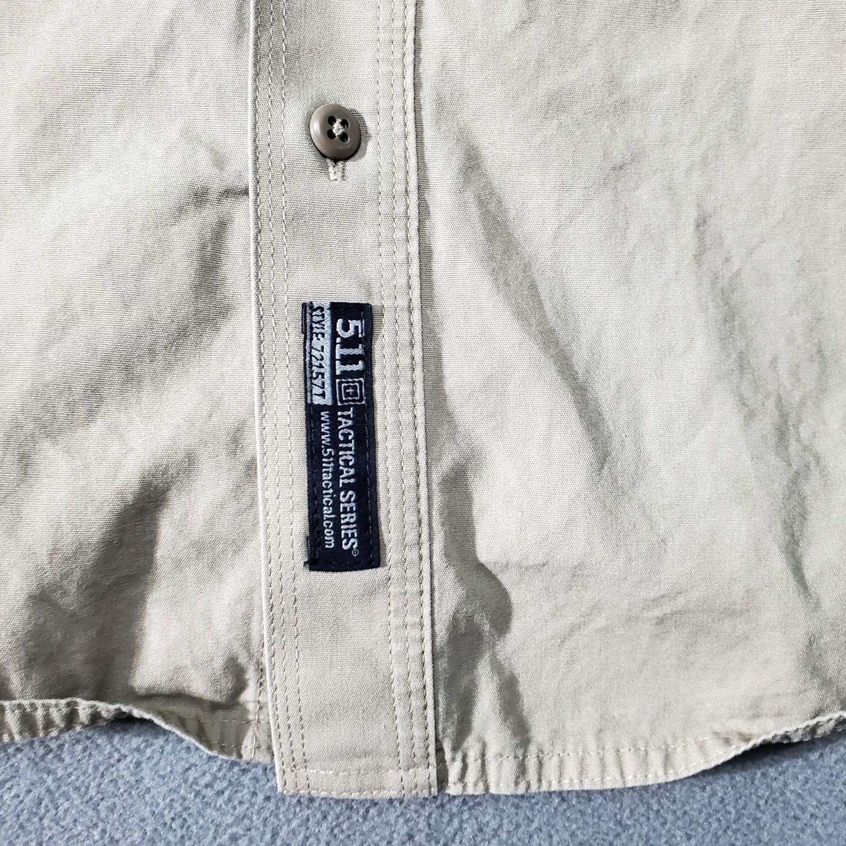 Vintage 5.11 Tactical Shirt Mens Large Beige Khaki Cargo Concealed Stash Pockets Utility Button-Up Long Sleeve Size US L / EU 52-54 / 3 - 3 Thumbnail
