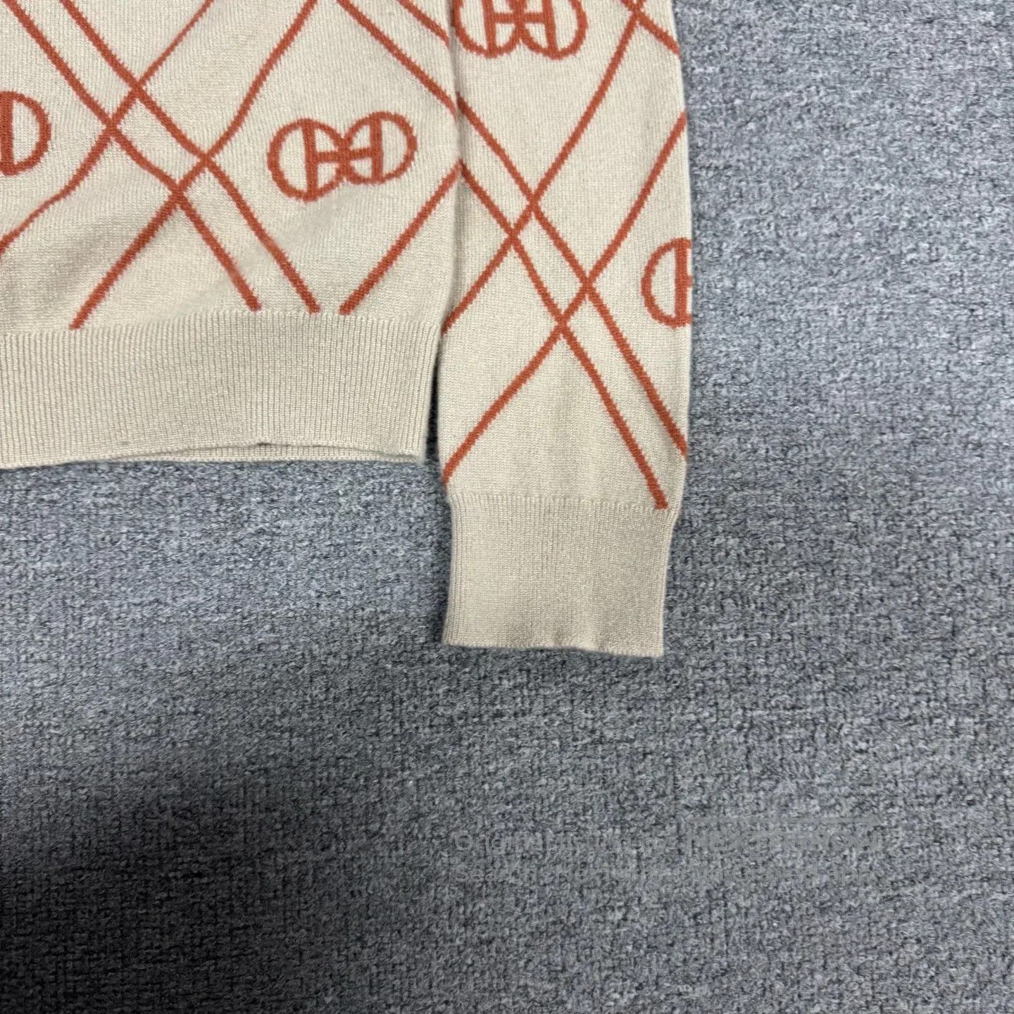 Hermes Hermes The lock fastener is fully printed on the cashmere Size S / US 4 / IT 40 - 4 Thumbnail